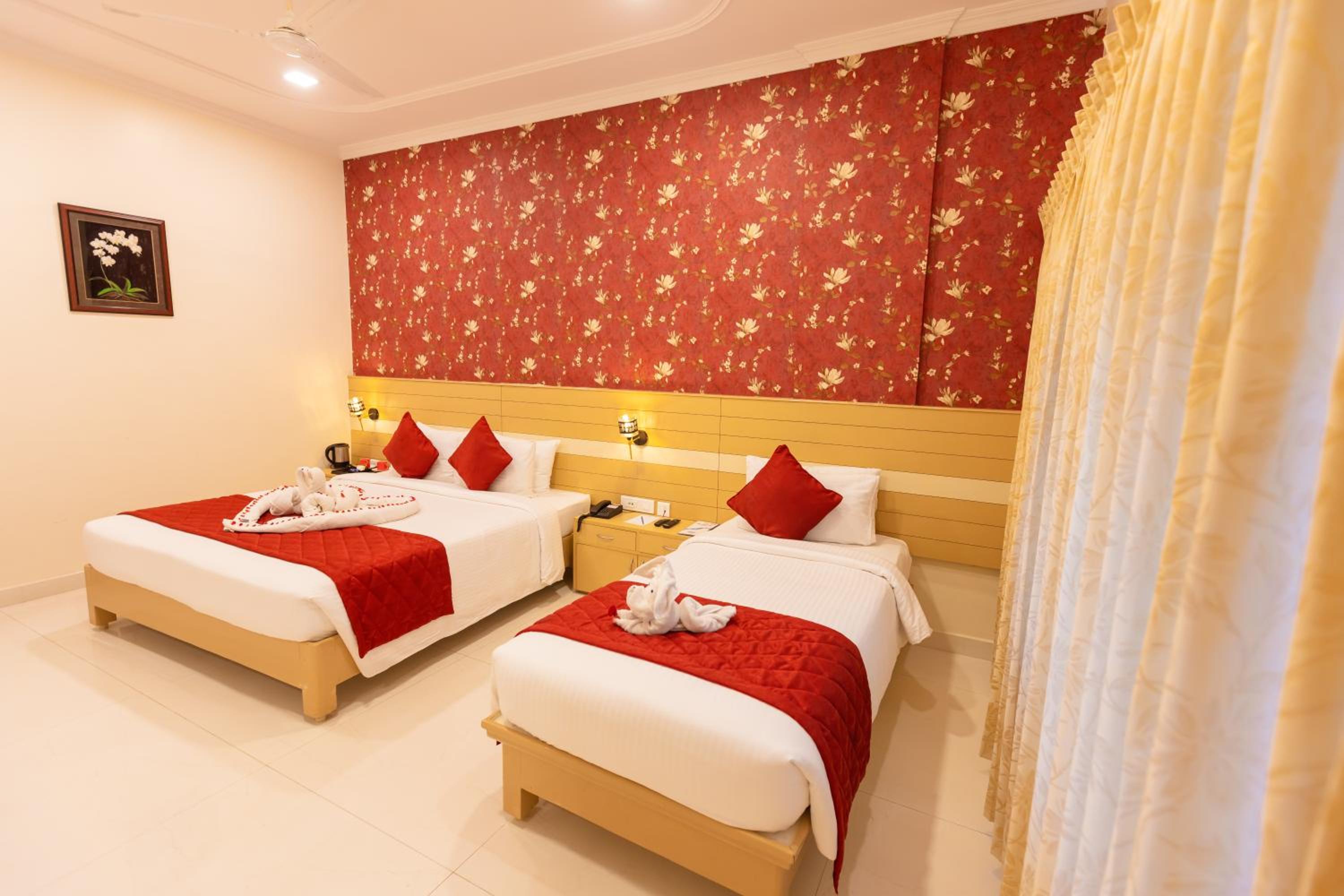 Deluxe Triple Room photo 2