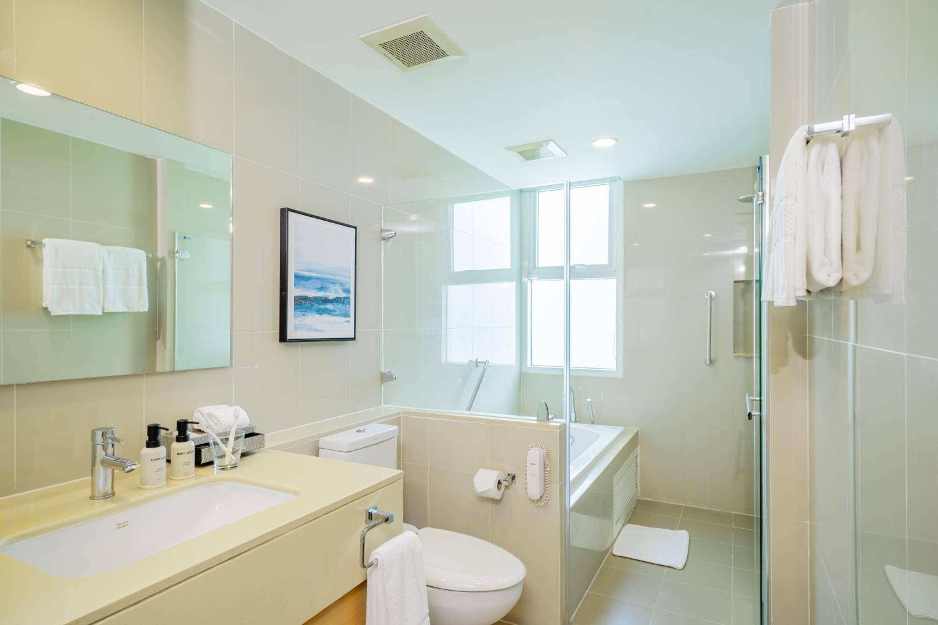 One Bedroom Suite Twin photo 2