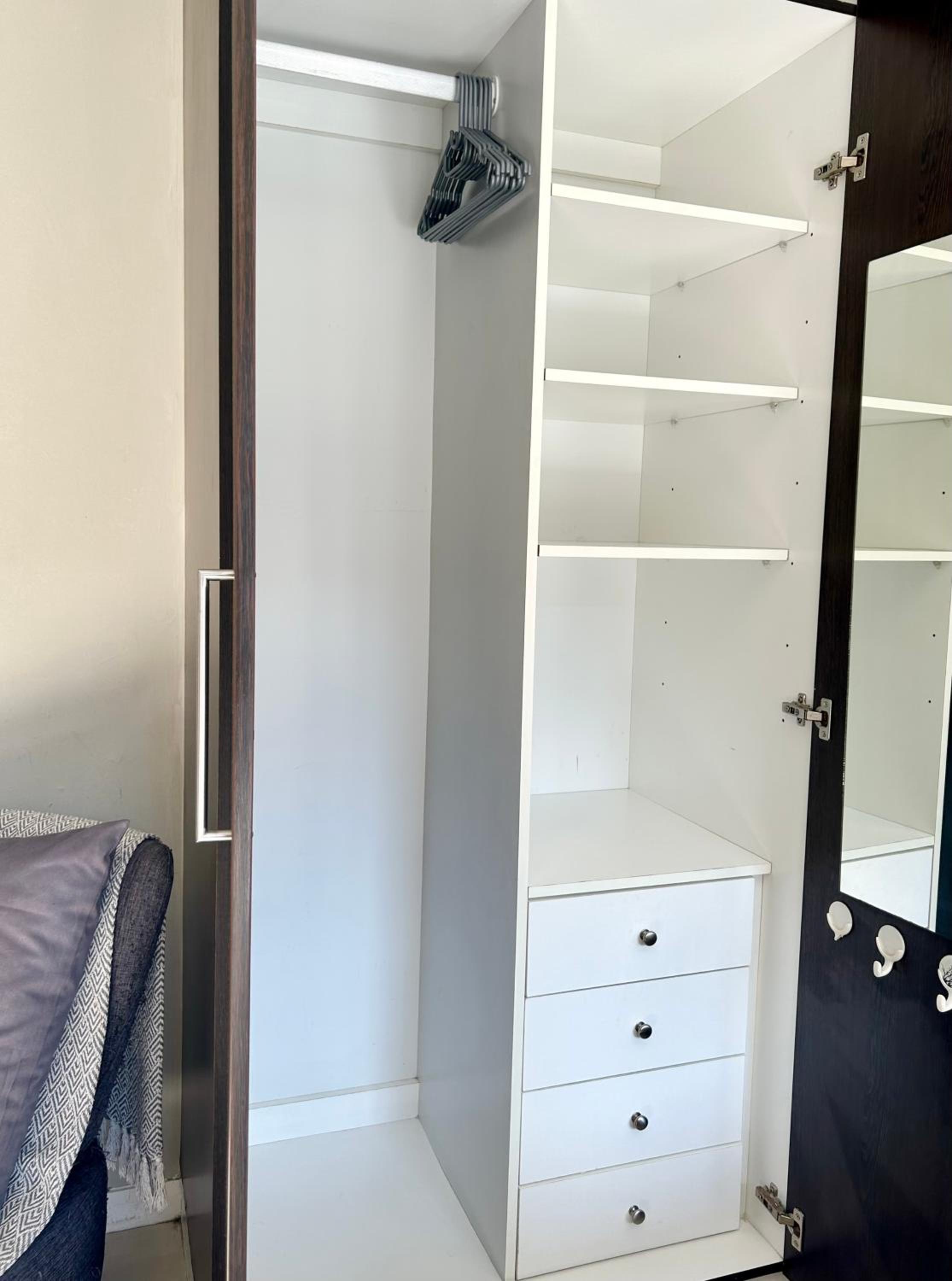 One-Bedroom Apartment - Photo 21