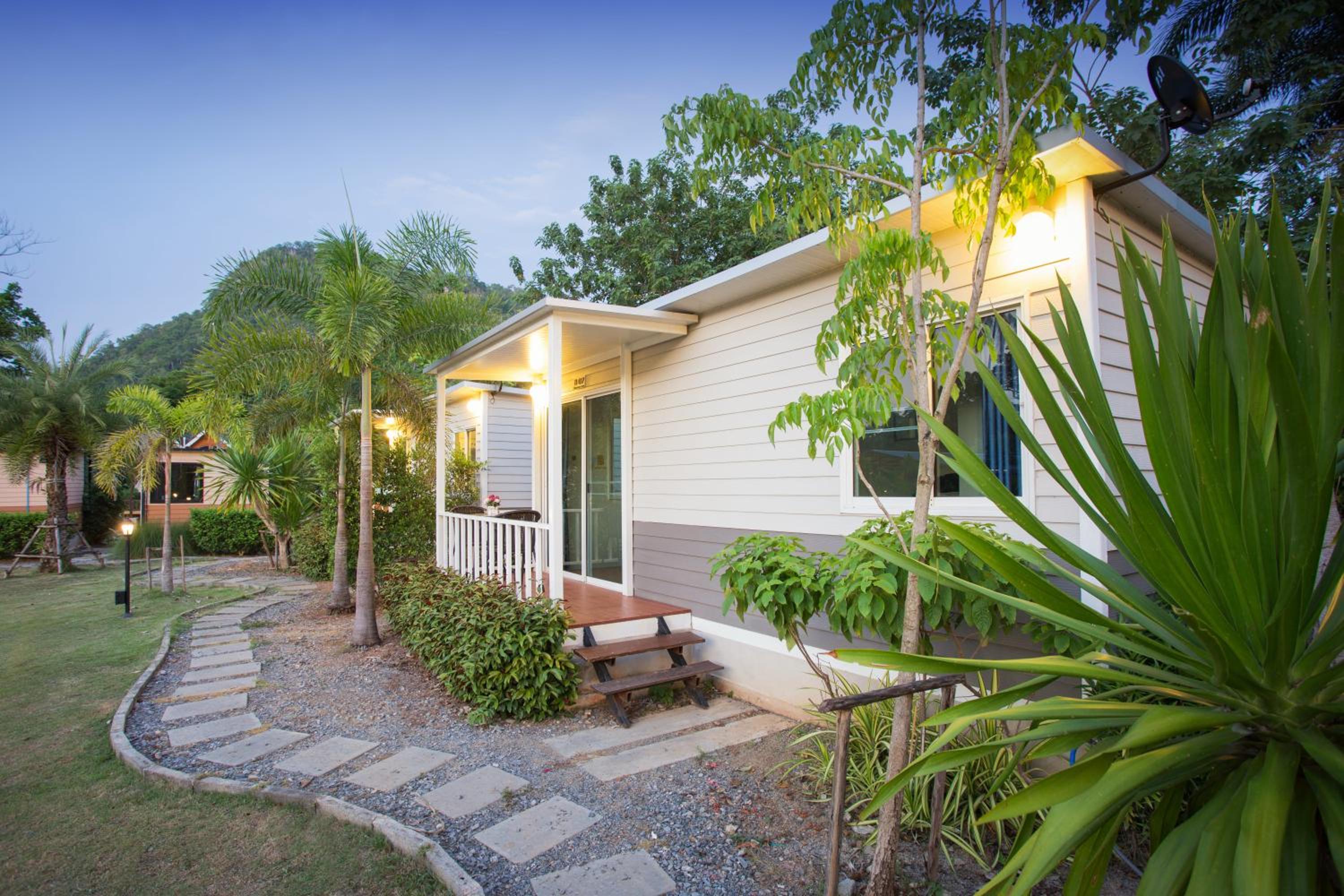 Deluxe Double Room with Garden View photo 3