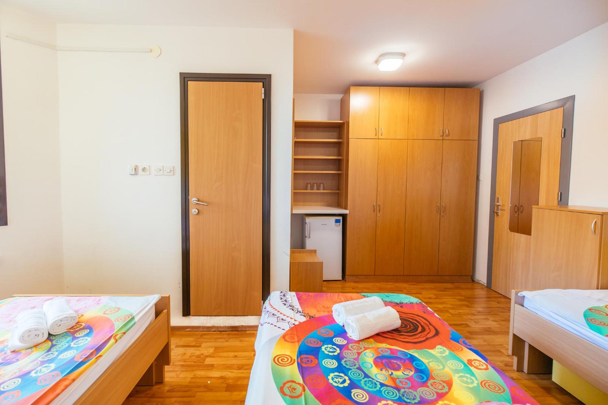 Economy Triple Room photo 1
