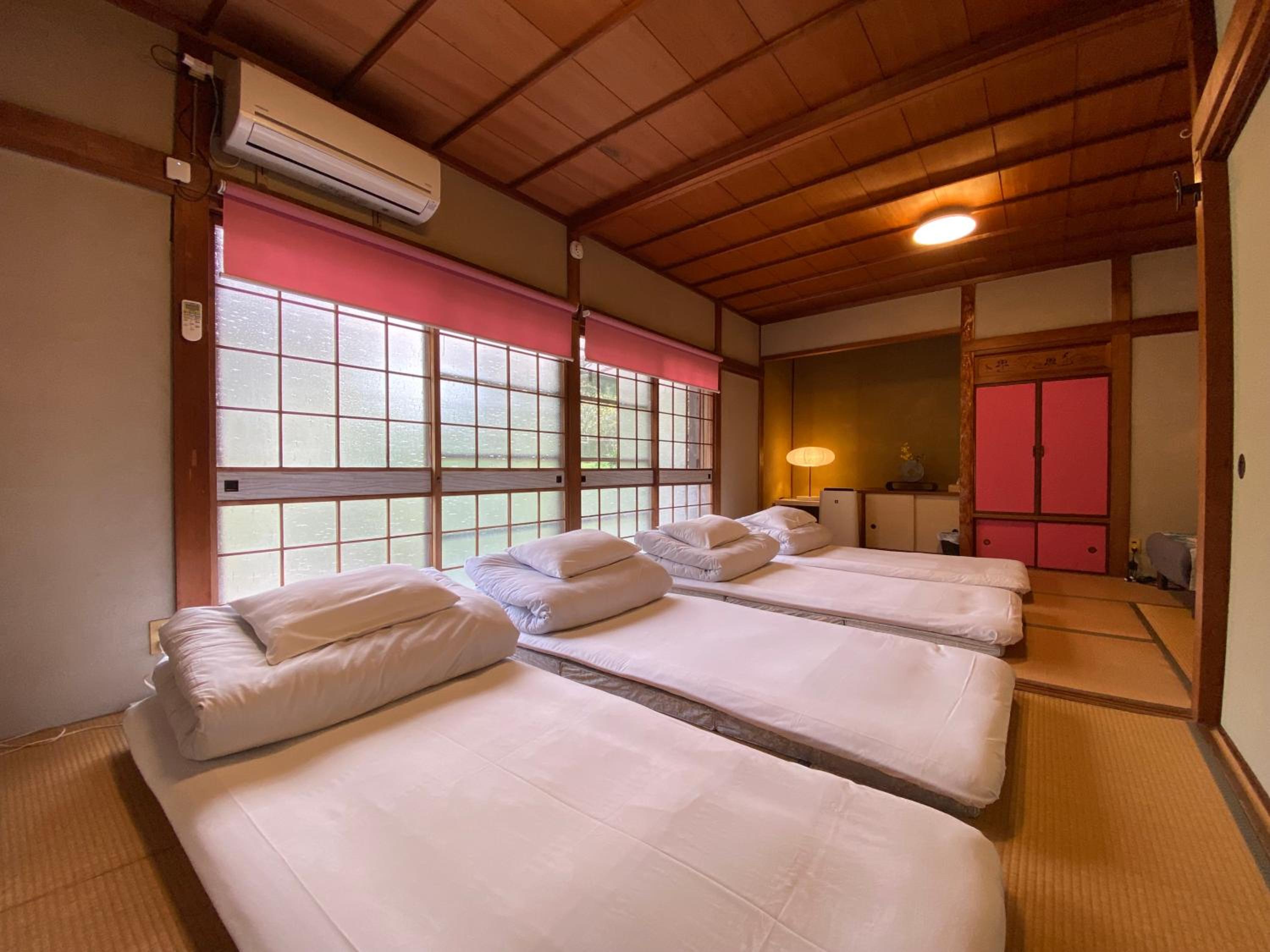One-Bedroom House photo 3