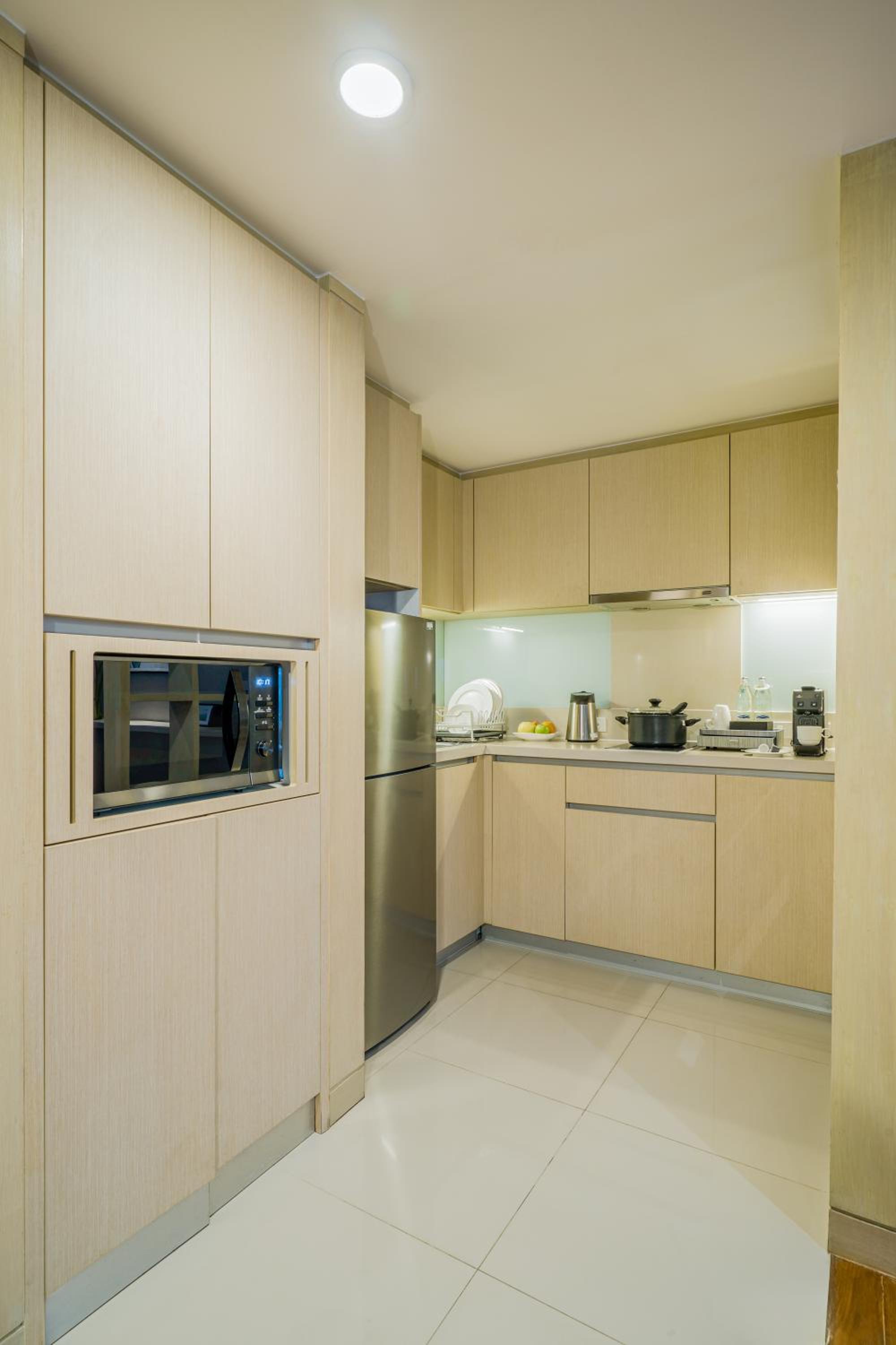 One Bedroom Corner Suite photo 2