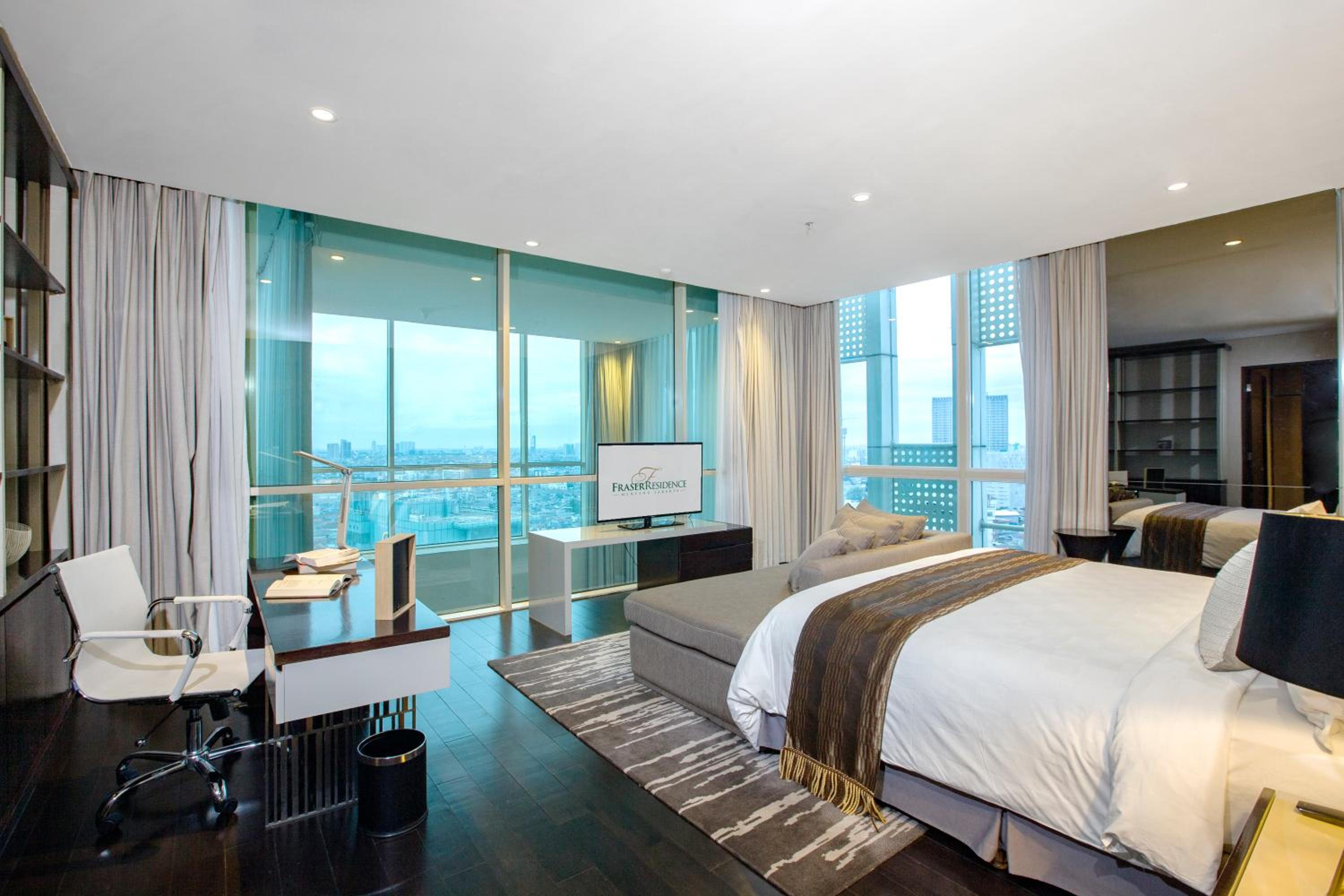 Penthouse Apartment - Photo 5