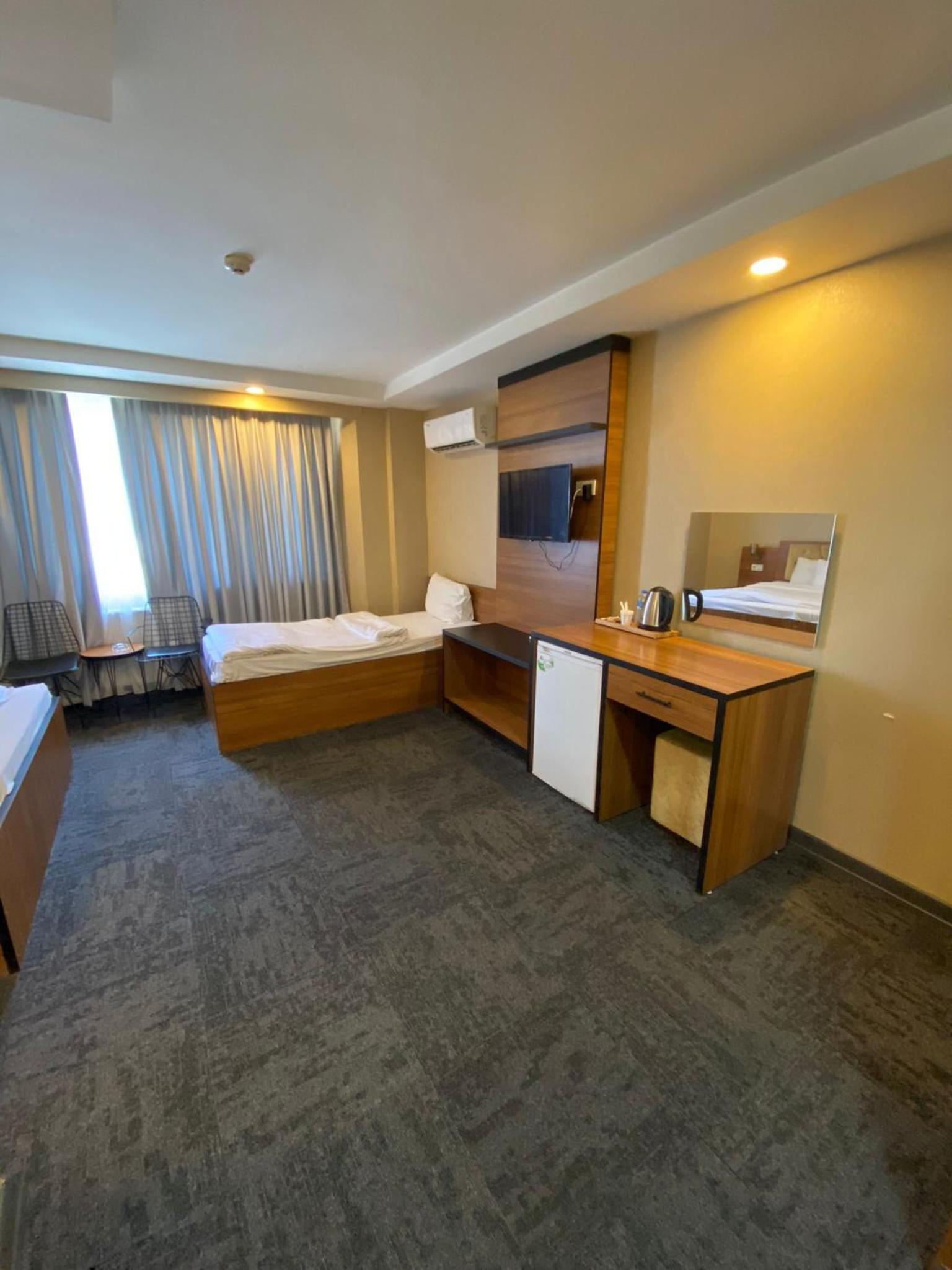 Deluxe Triple Room photo 2