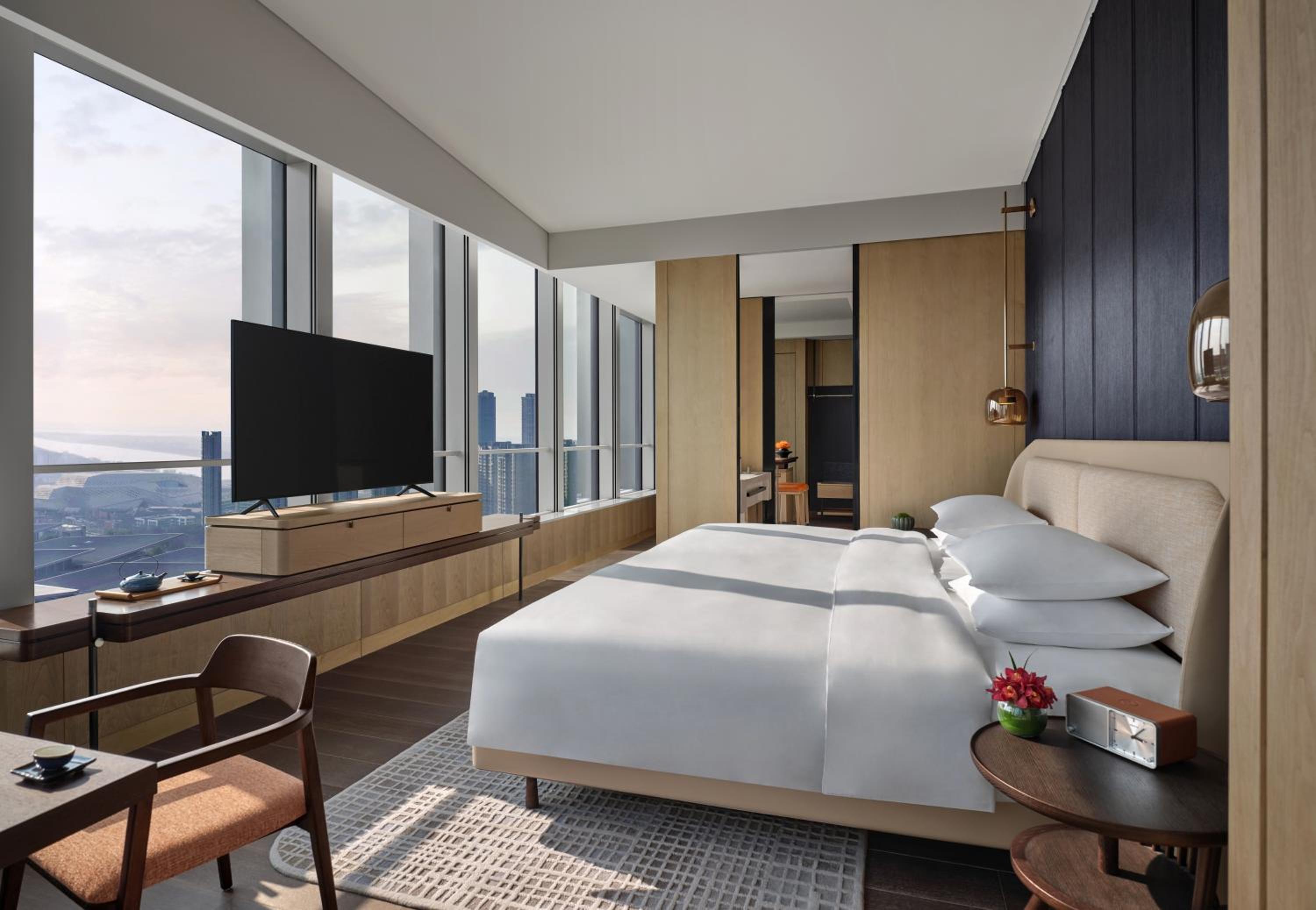 Premier King Room with River View