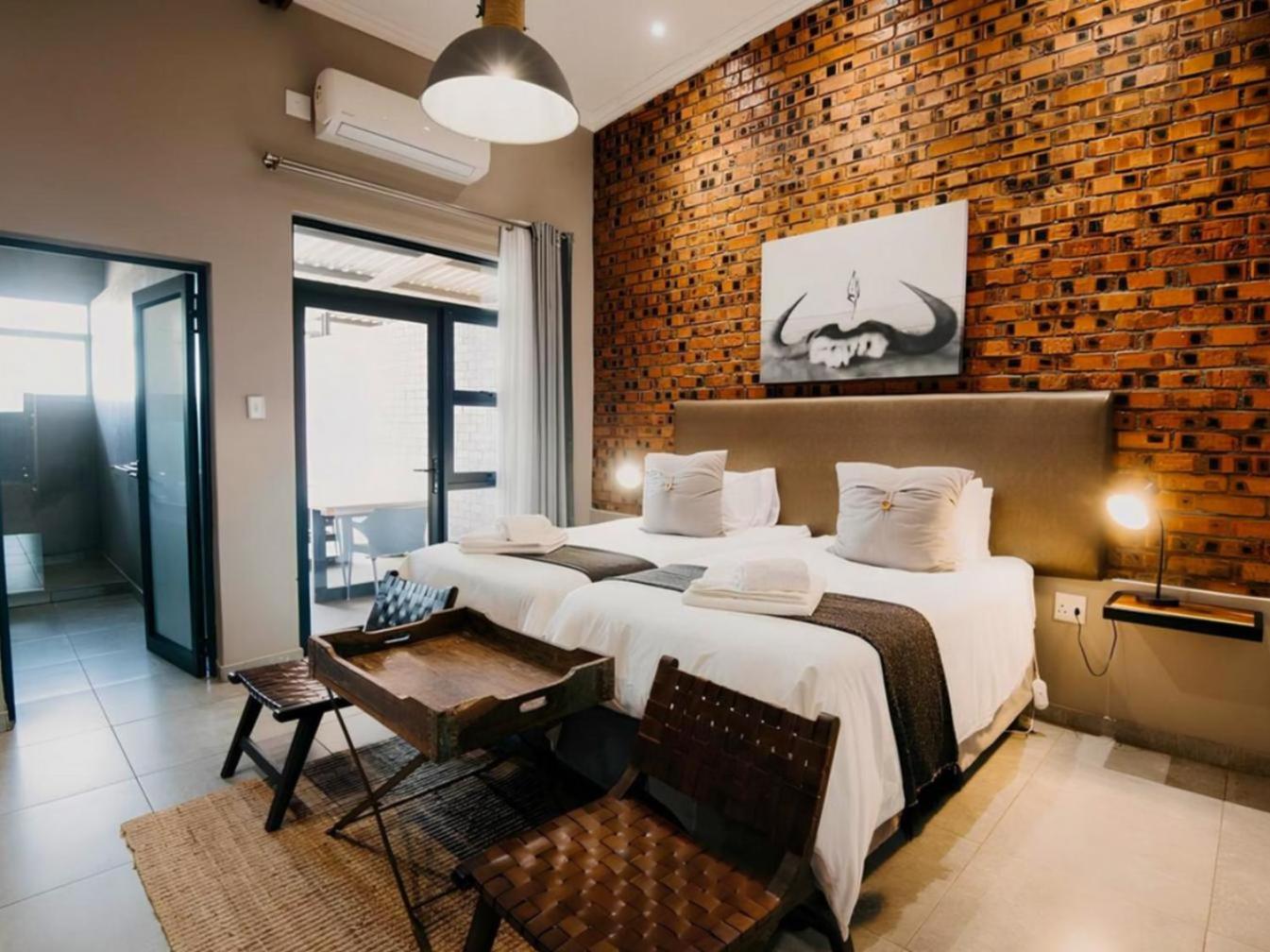Luxury Twin Room photo 2