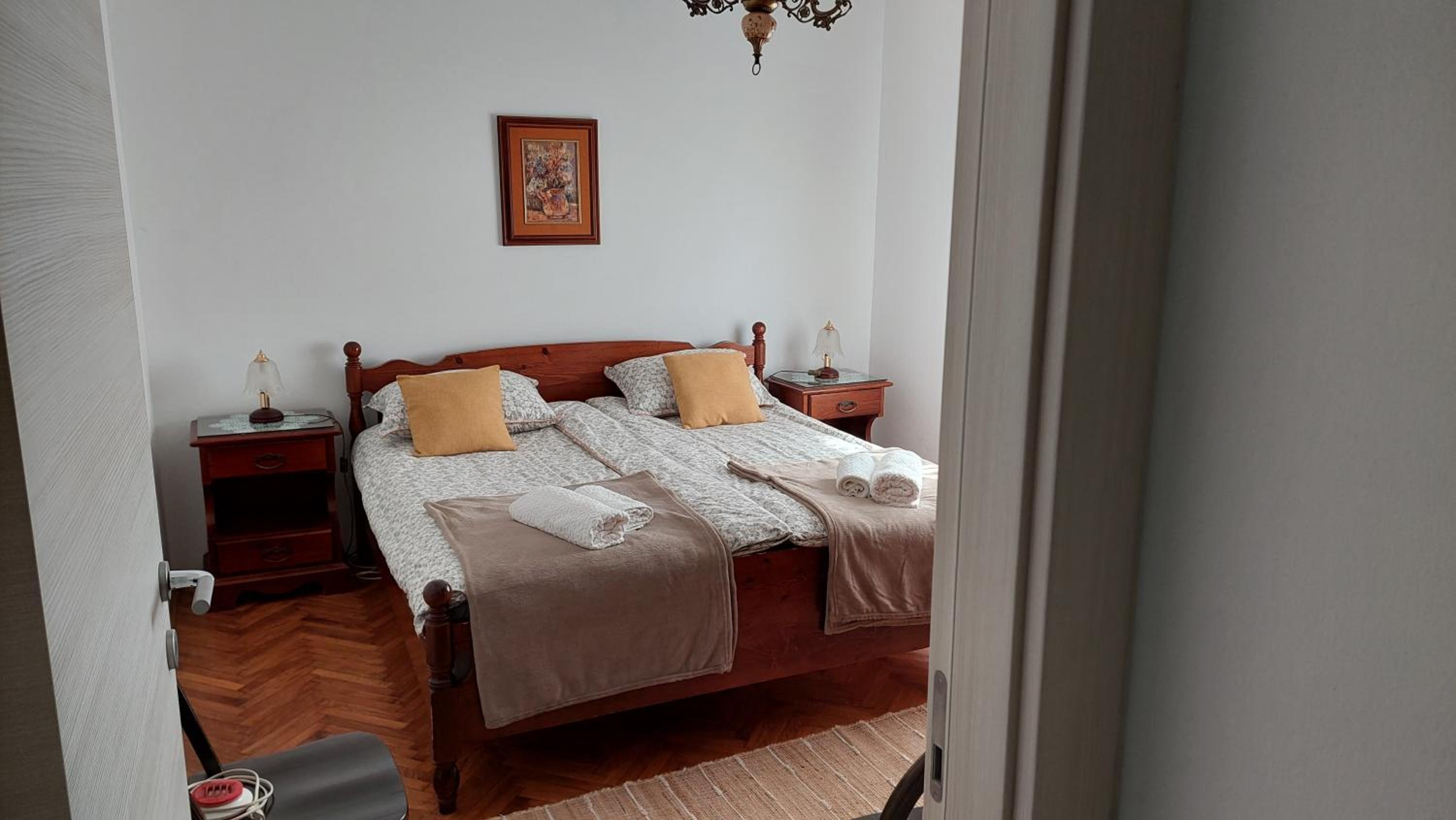 One-Bedroom House photo 1