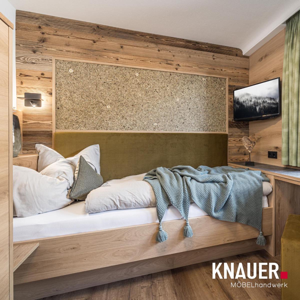 Single Room with Balcony photo 1