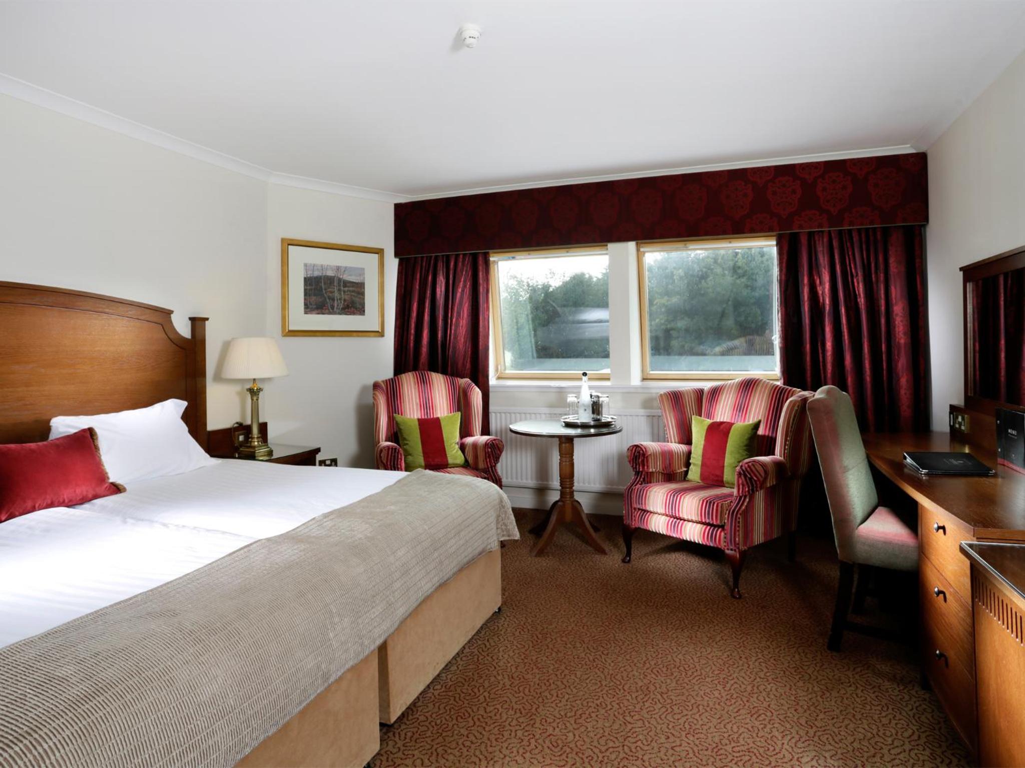 Deluxe King Room - Photo 5