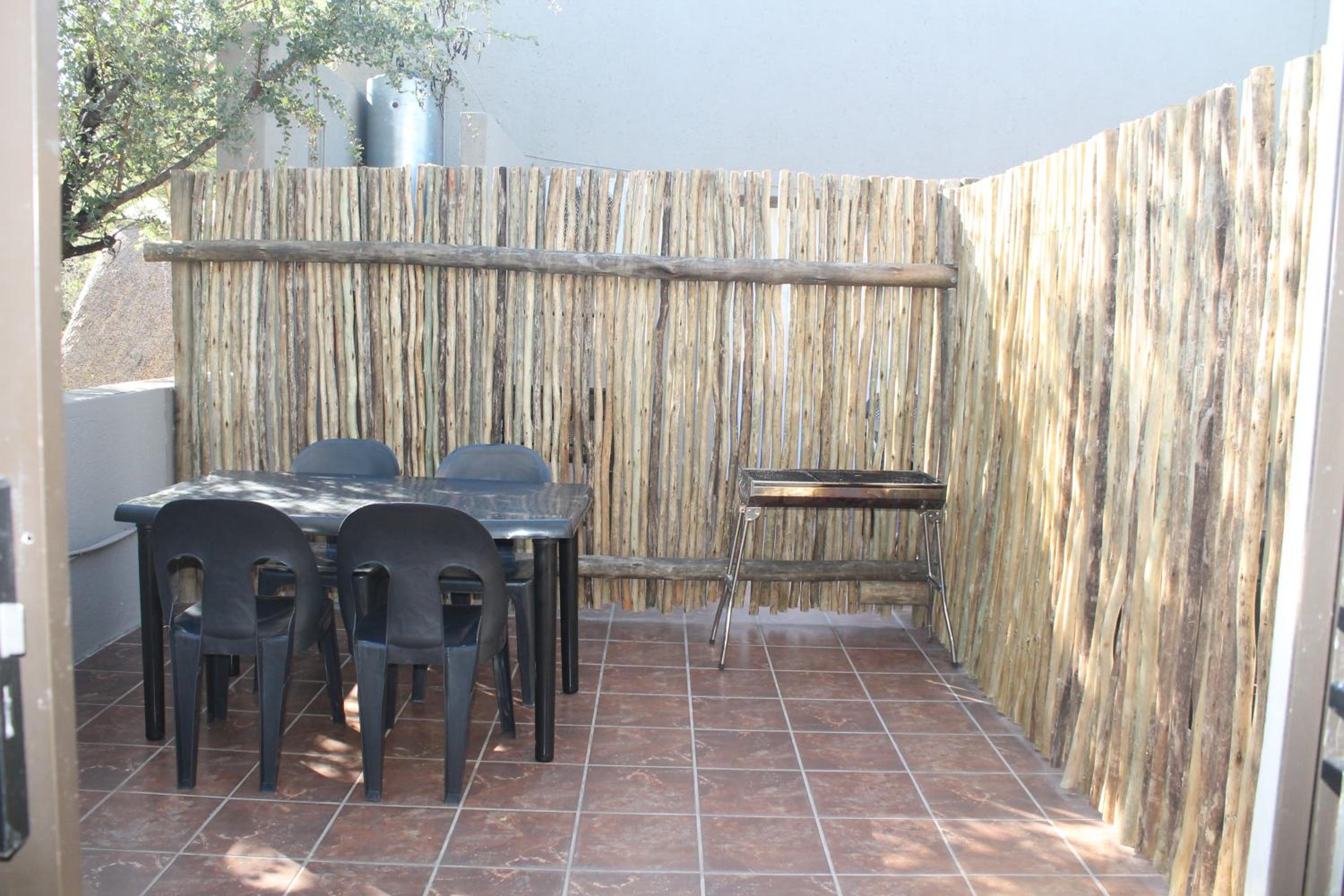 Family Room with Terrace photo 3