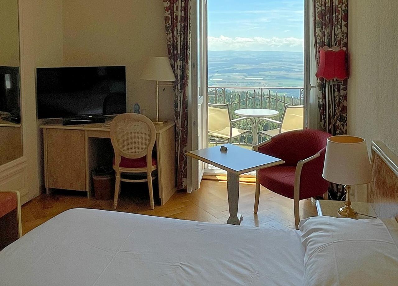 Double Room with Mountain View - Photo 1