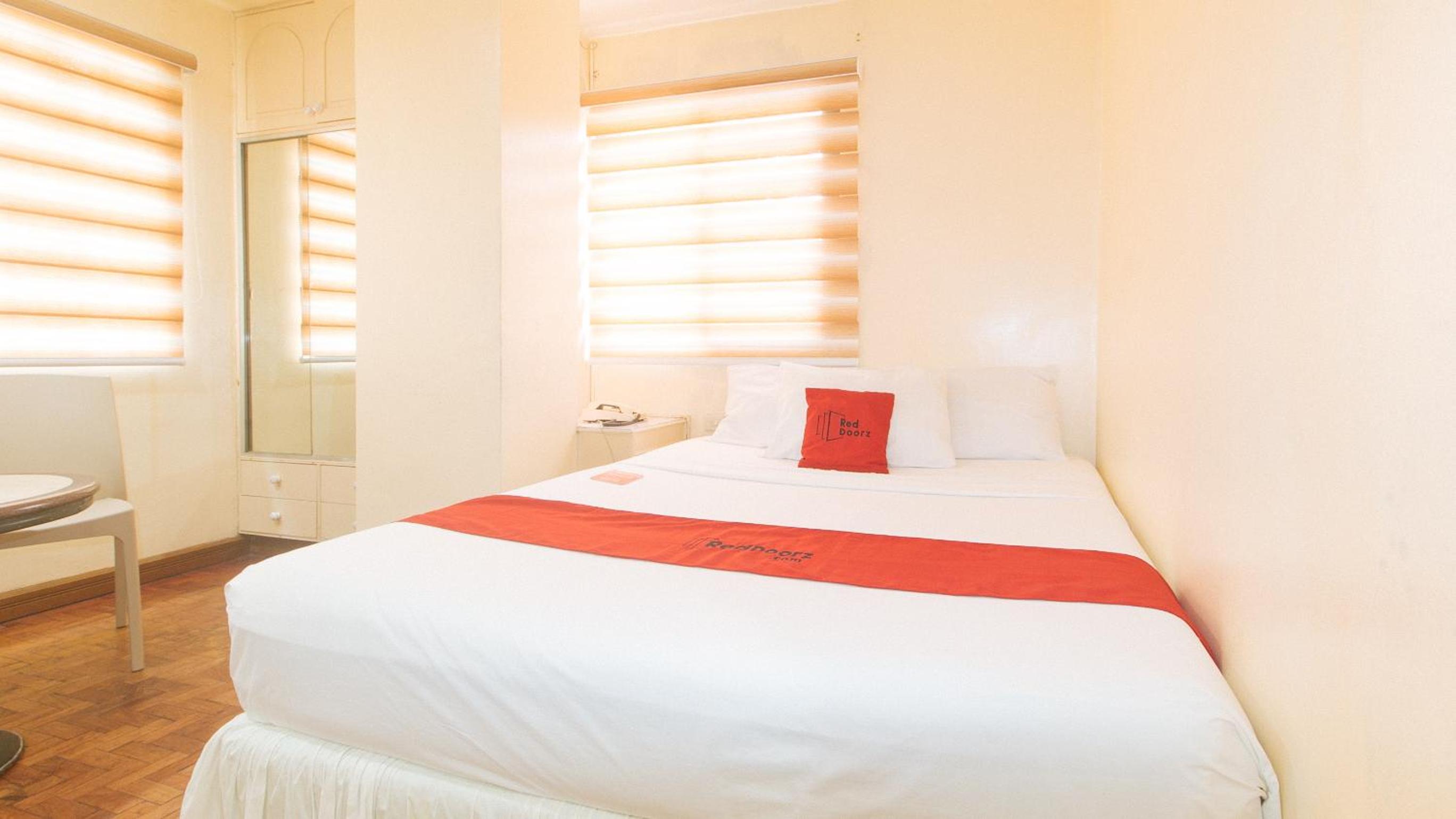 Standard Double Room photo 3