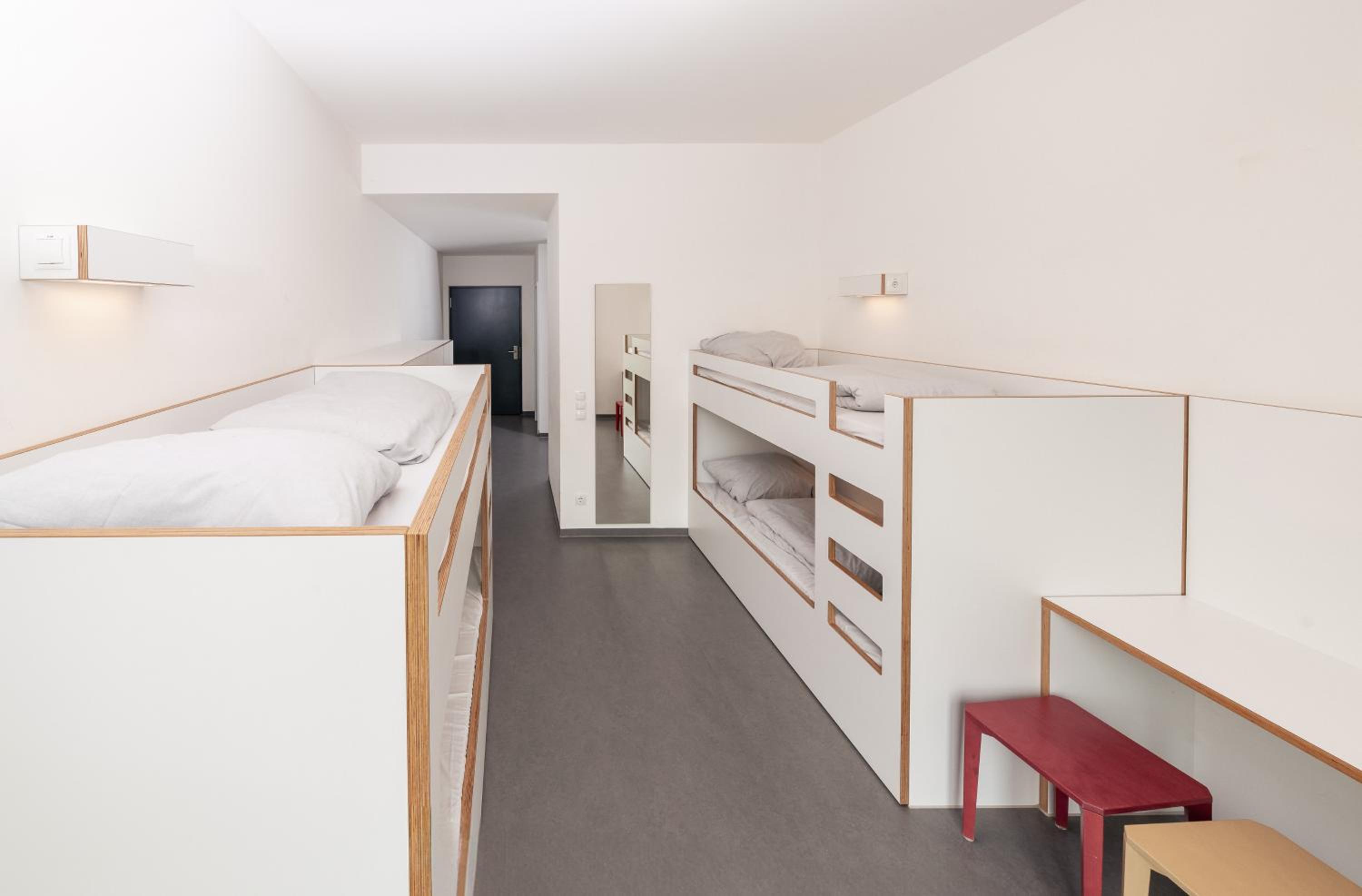 Twin Room with Bathroom photo 1