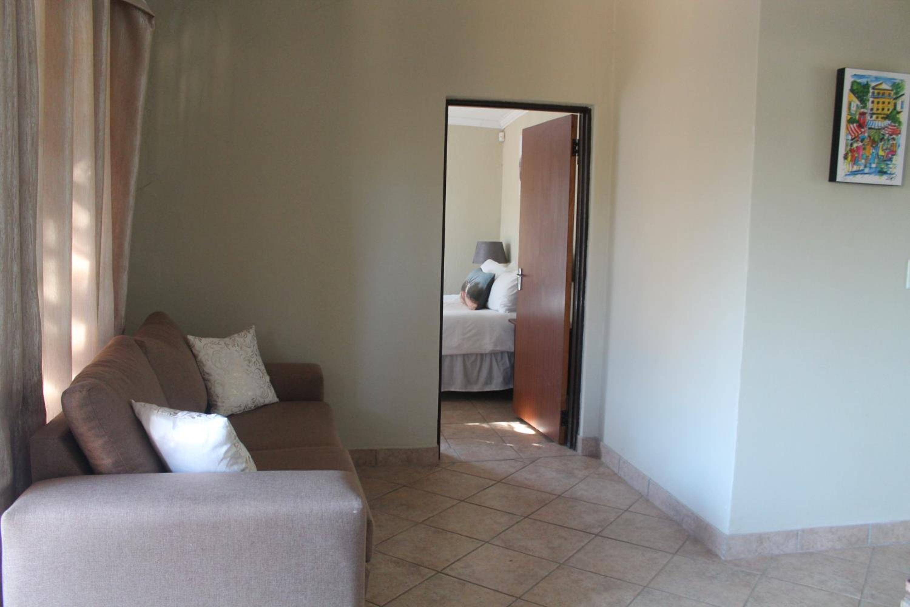 Superior King Suite - Photo 19