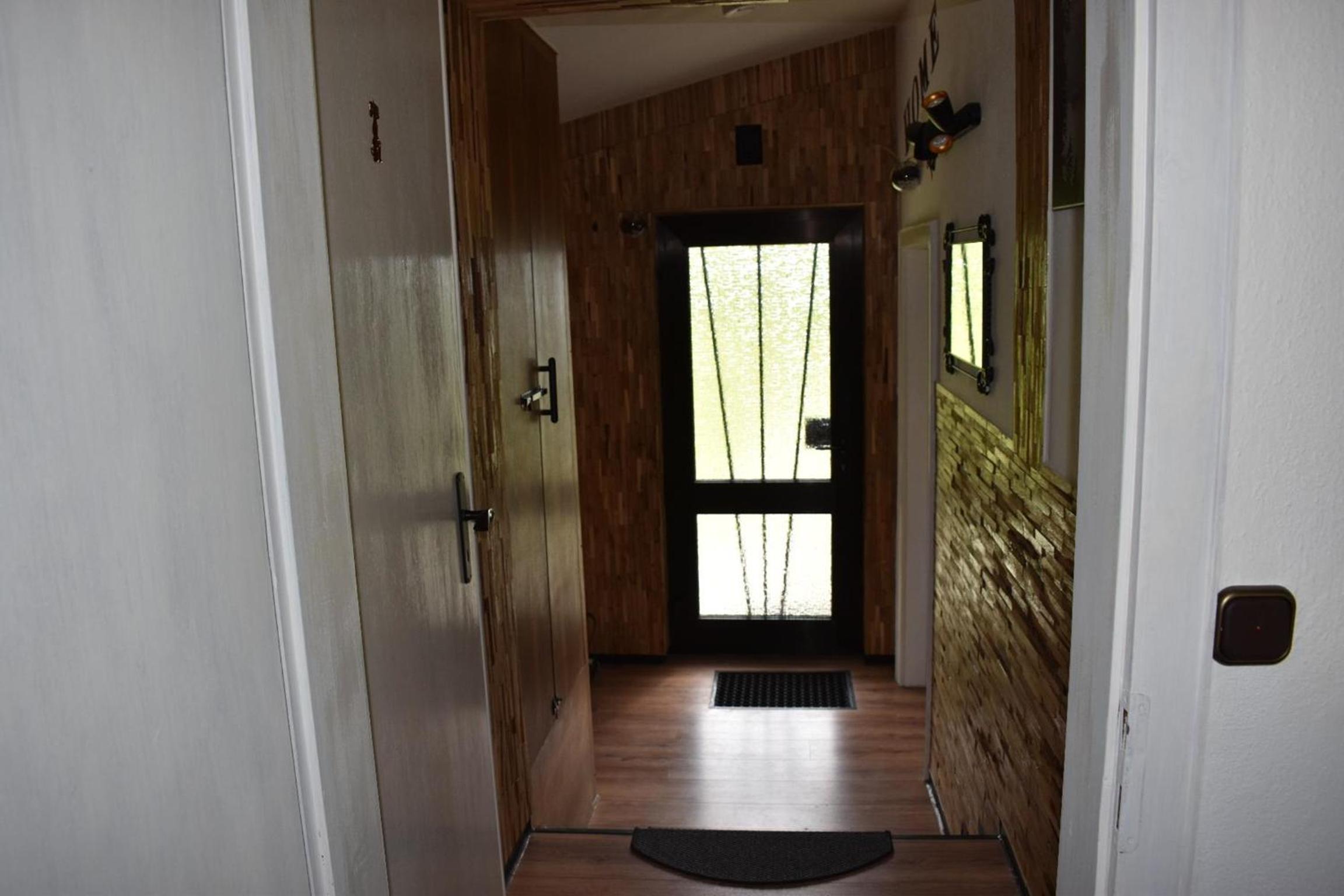 One-Bedroom House photo 3