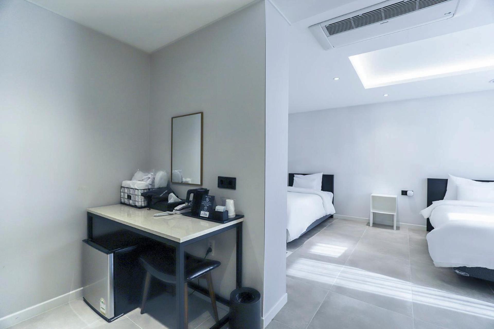 Special Offer - Twin Room - Photo 8
