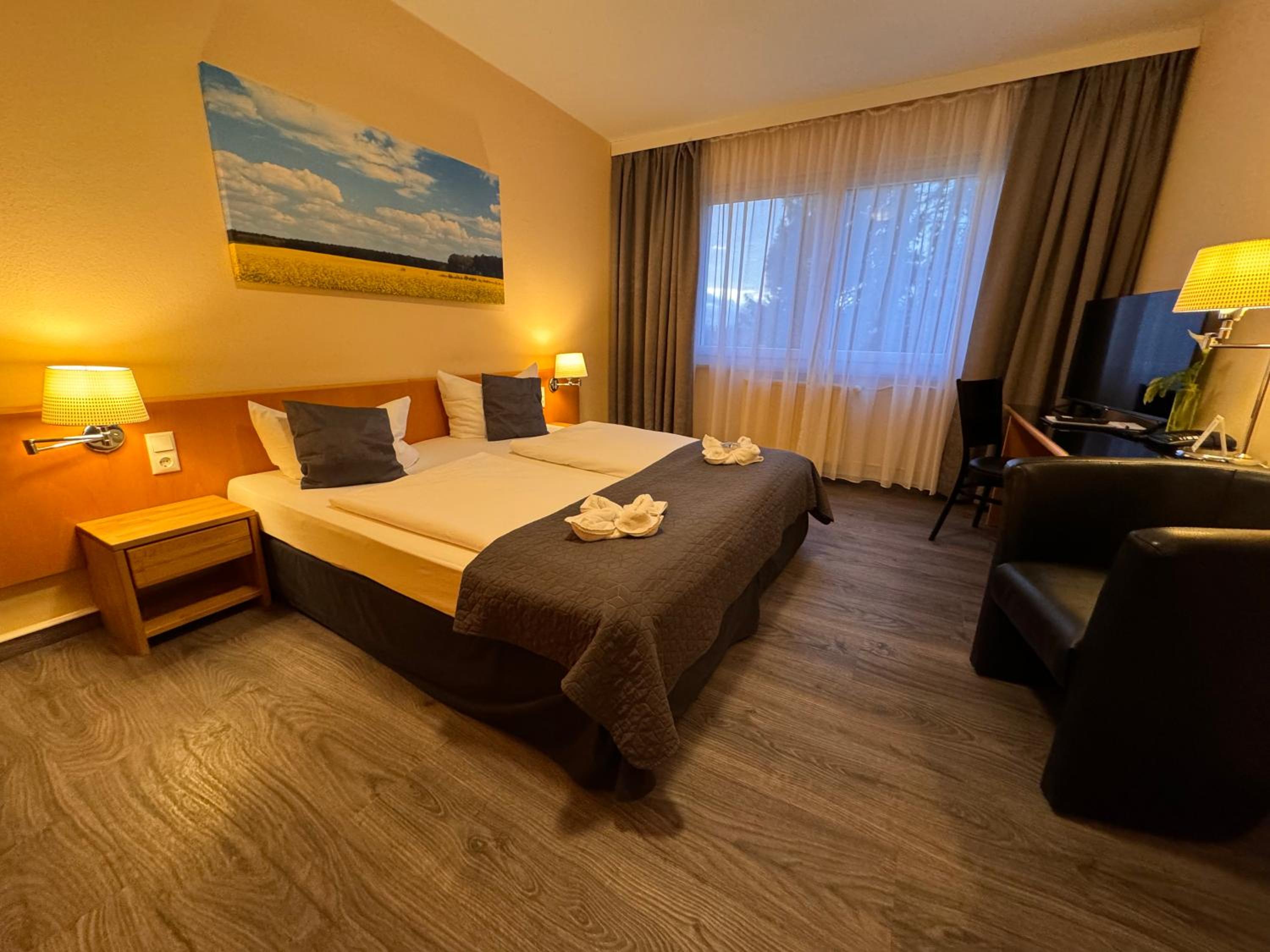 Standard Double Room - Photo 3