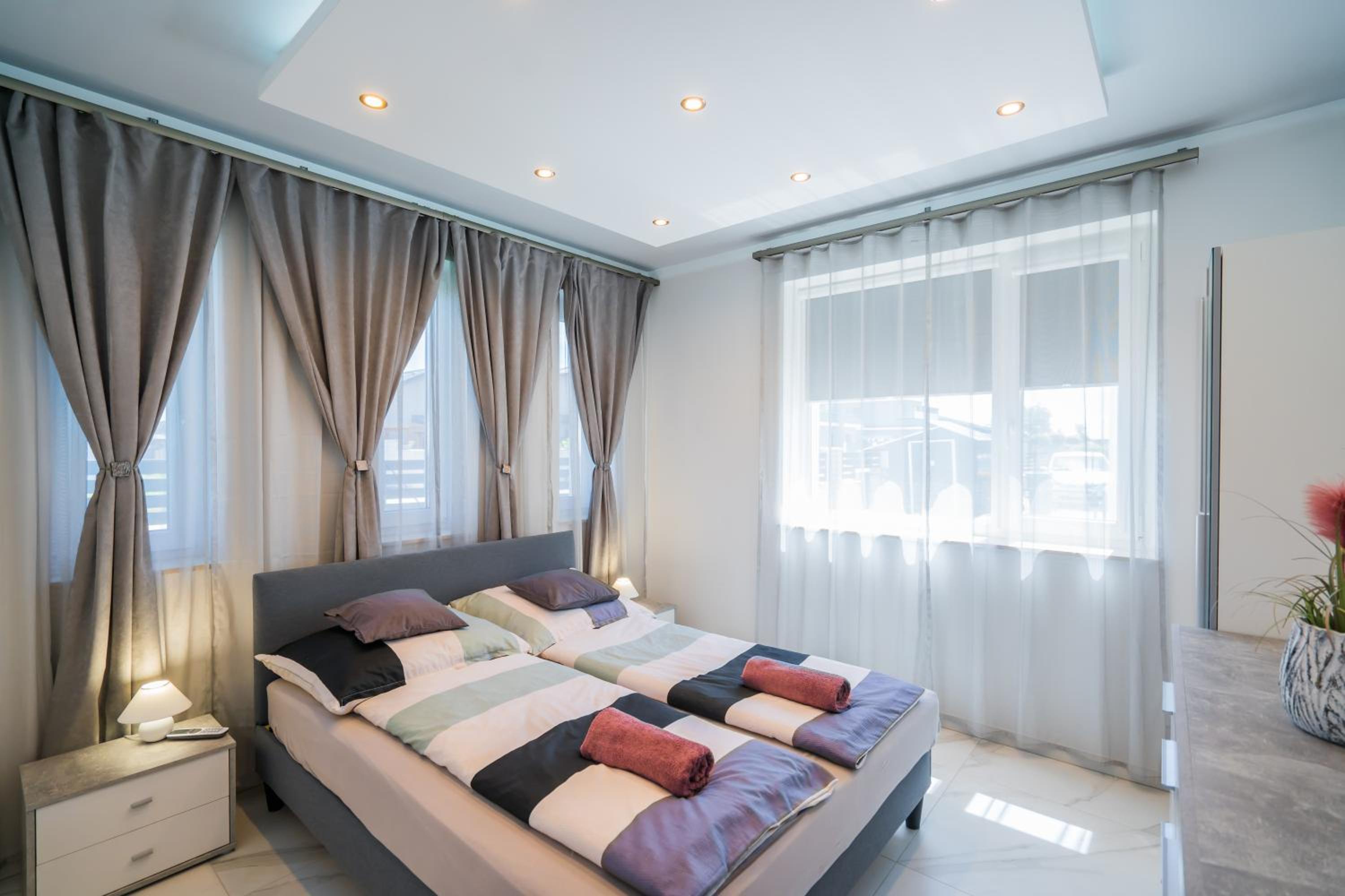 Two-Bedroom Apartment with Terrace photo 3