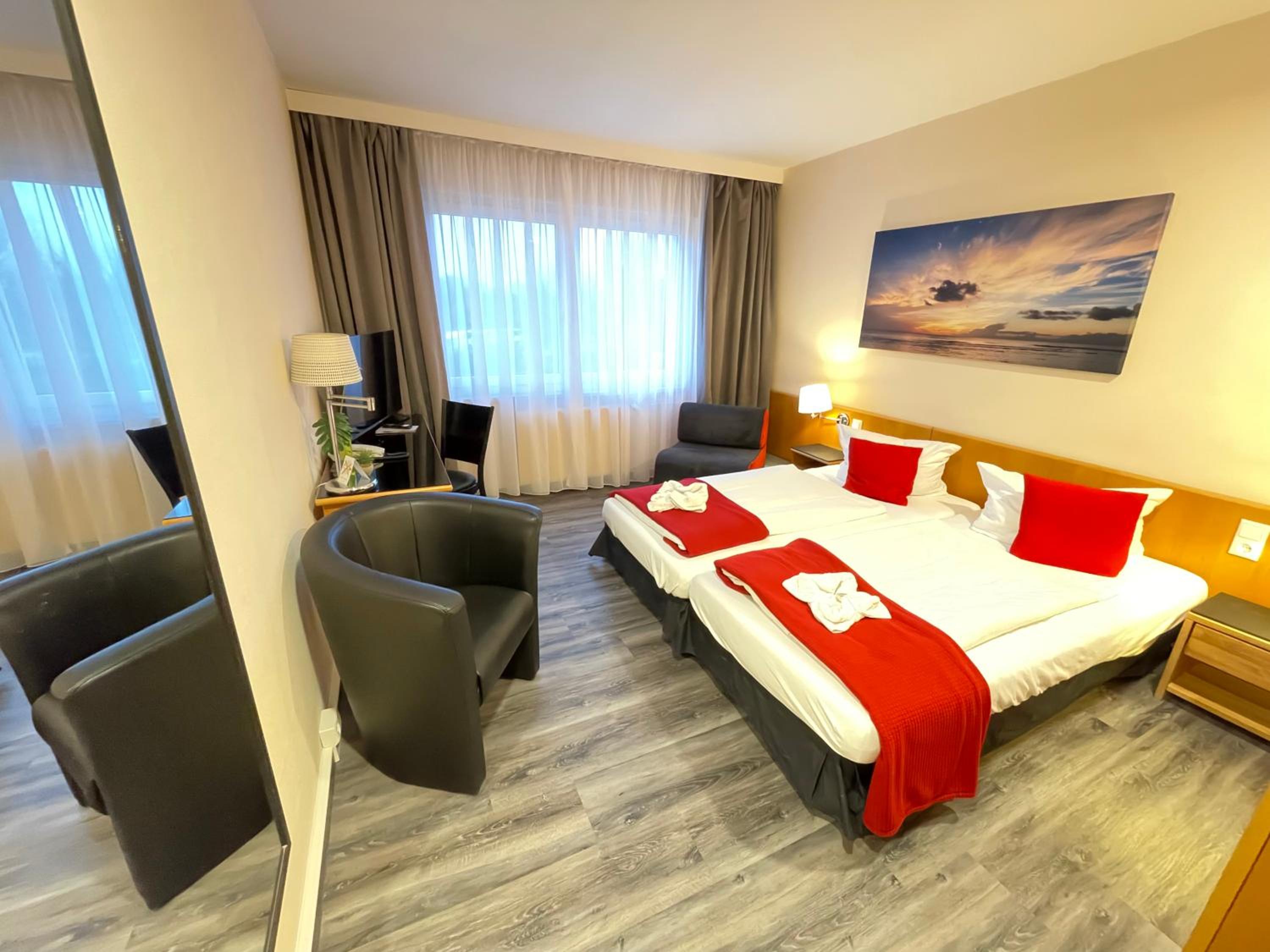 Standard Double Room - Photo 8