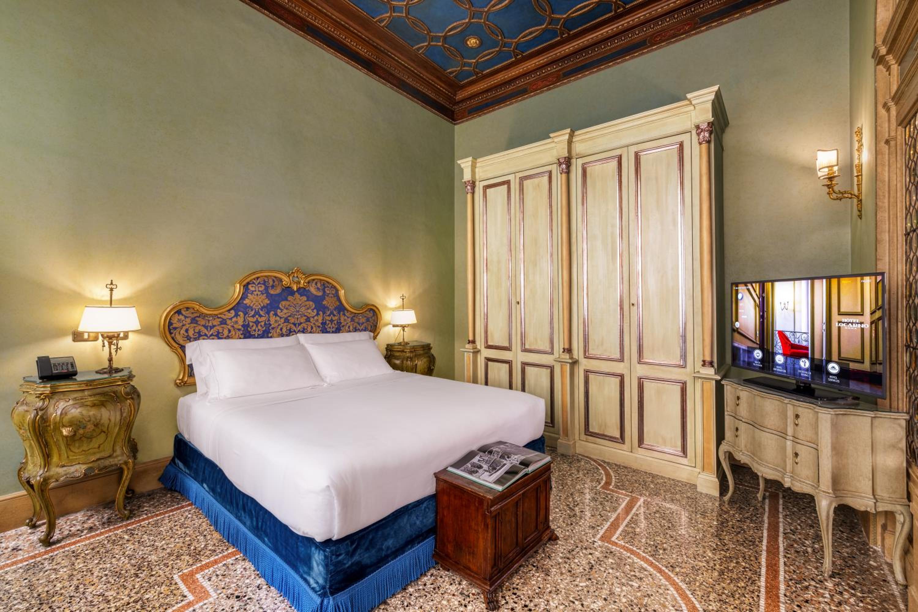 Suite with Balcony Venezia