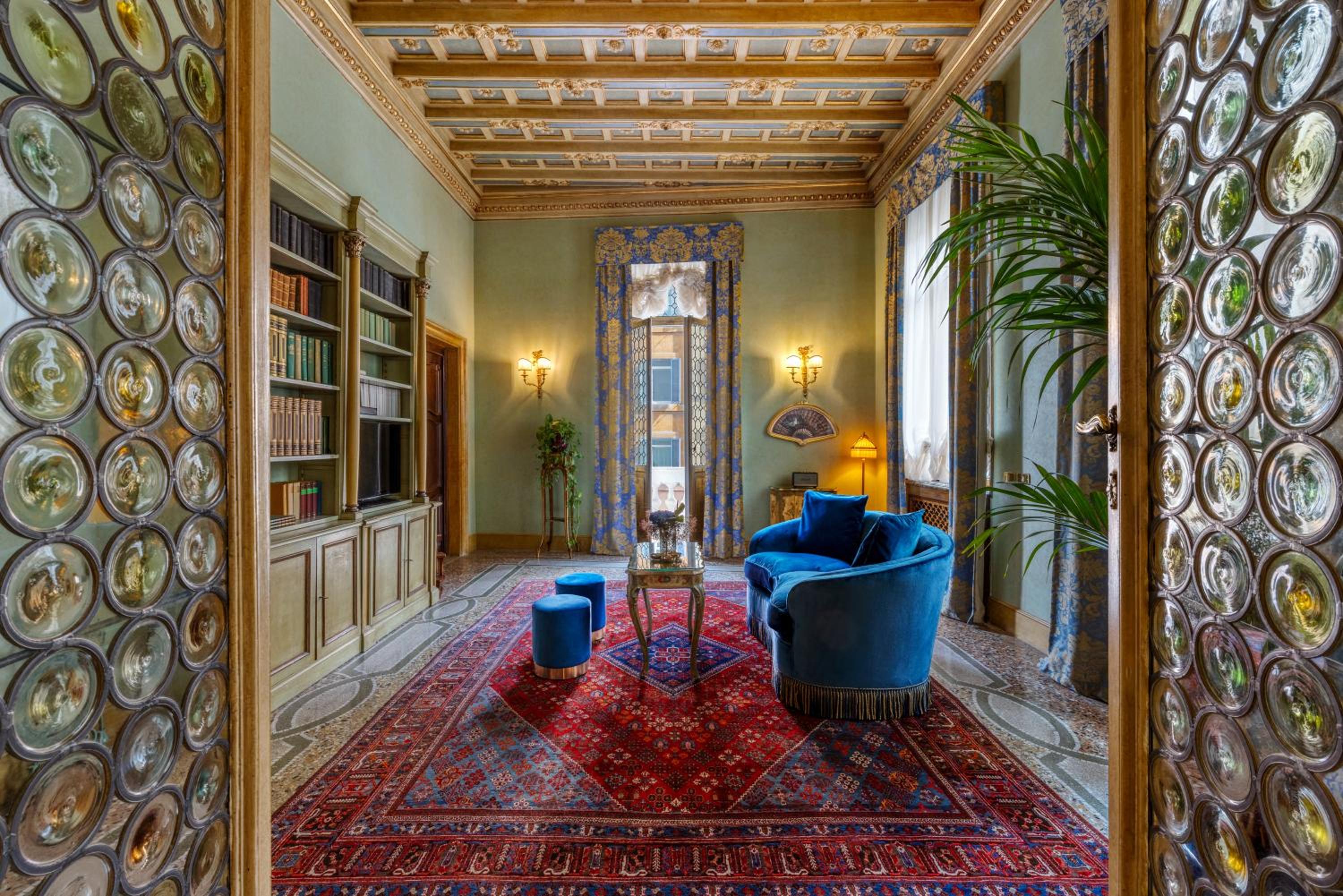 Suite with Balcony Venezia