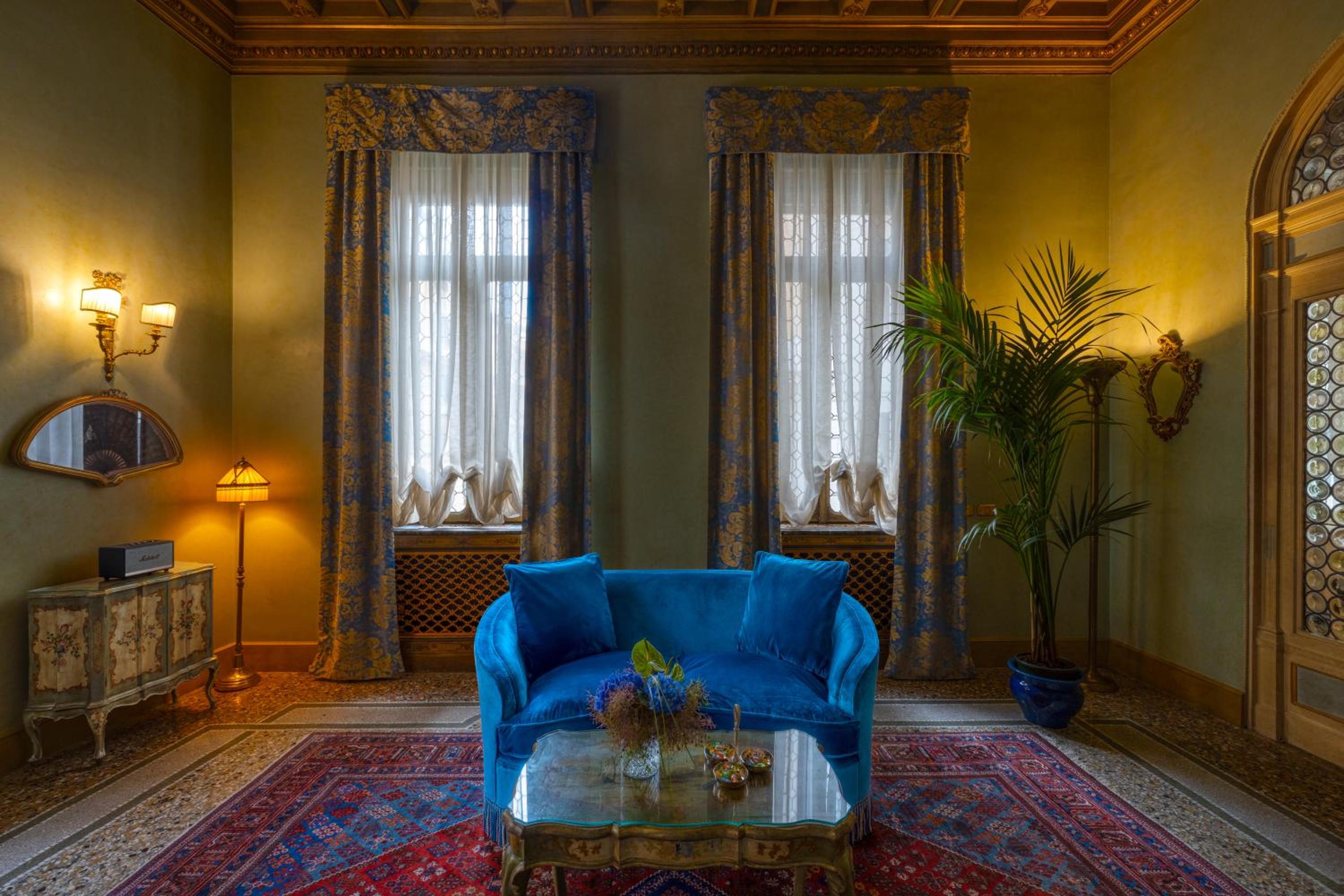 Suite with Balcony Venezia