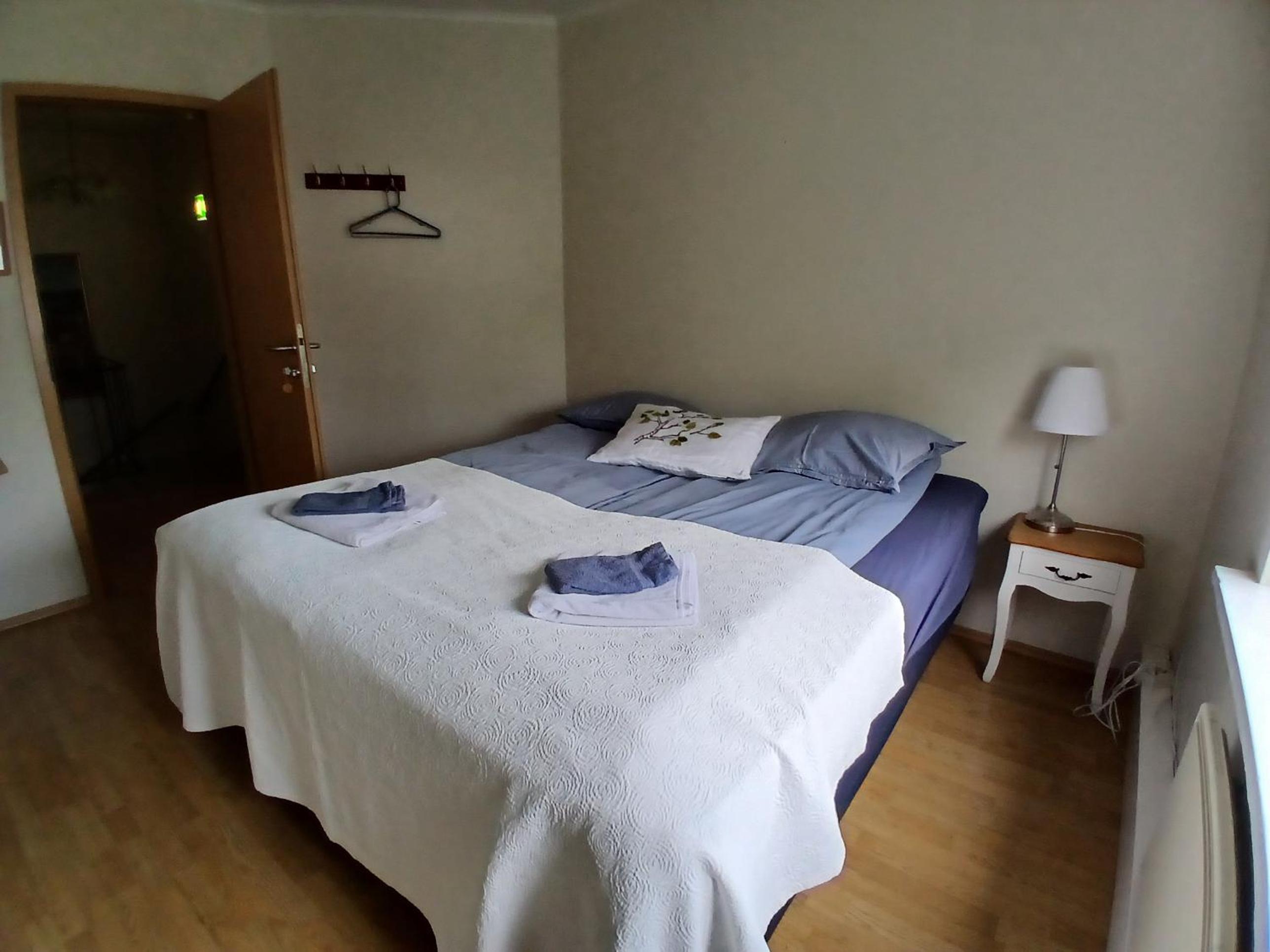 Double Room with Shared Bathroom photo 3