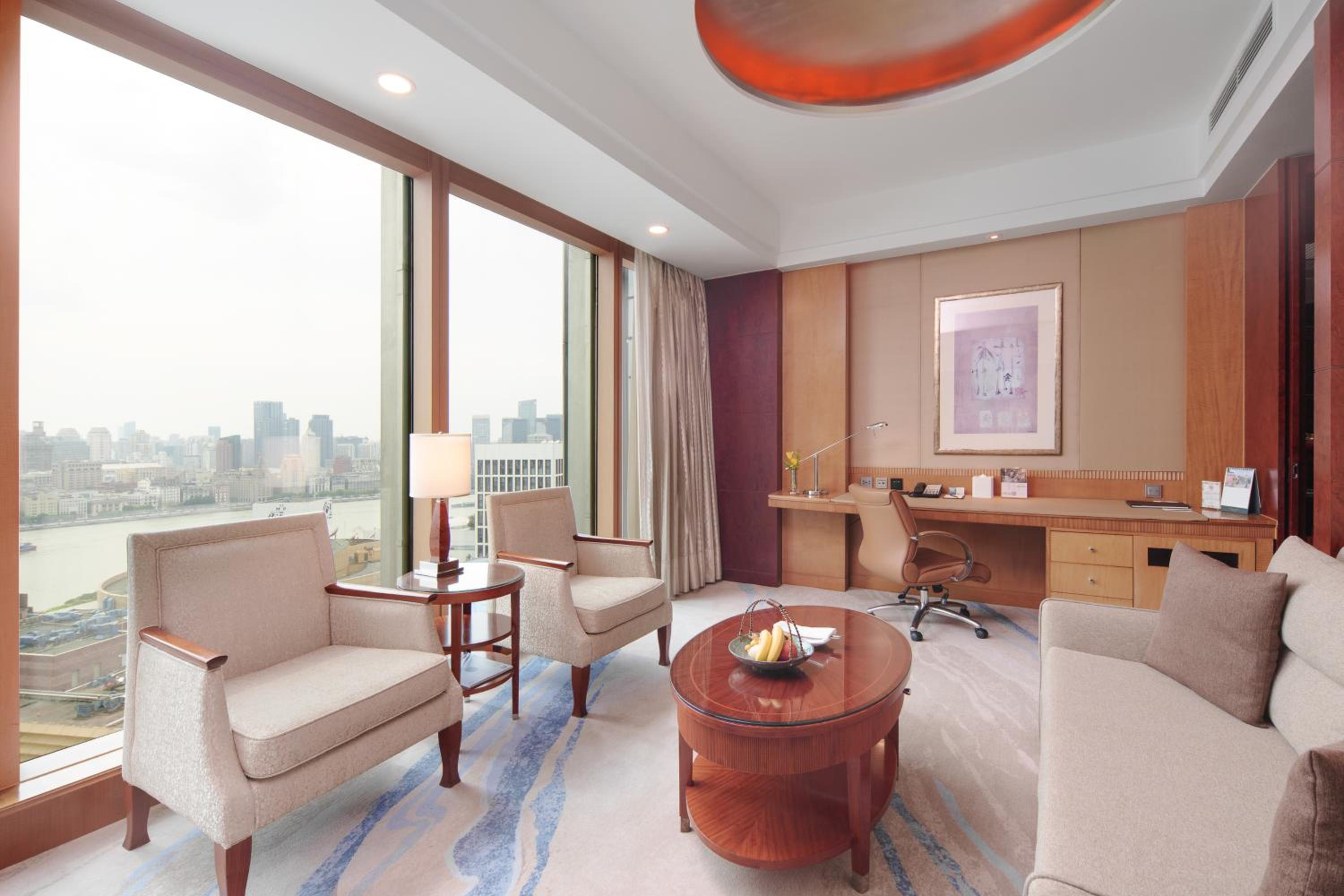 Grand Bund View Suite King