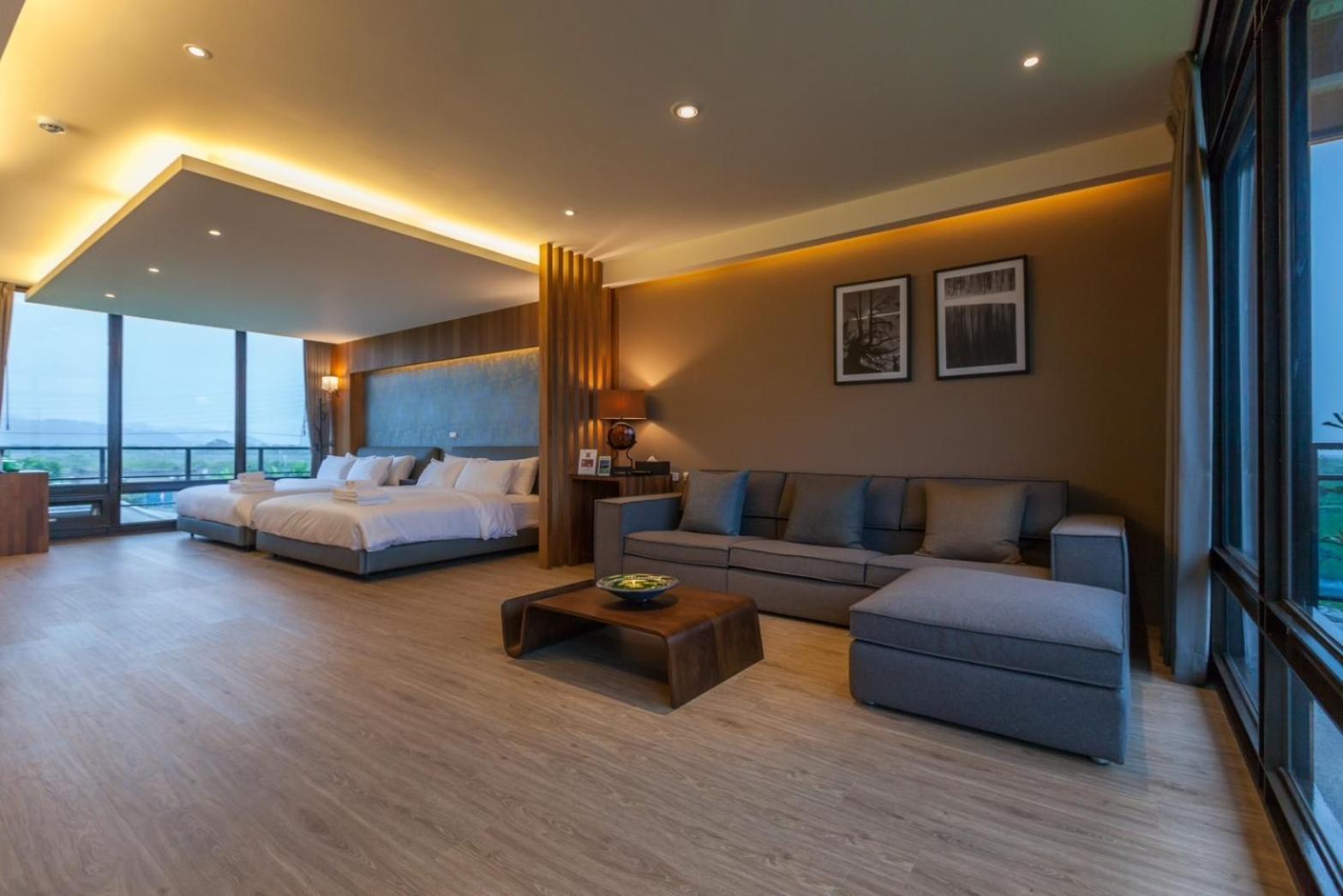 Suite with Garden View photo 1