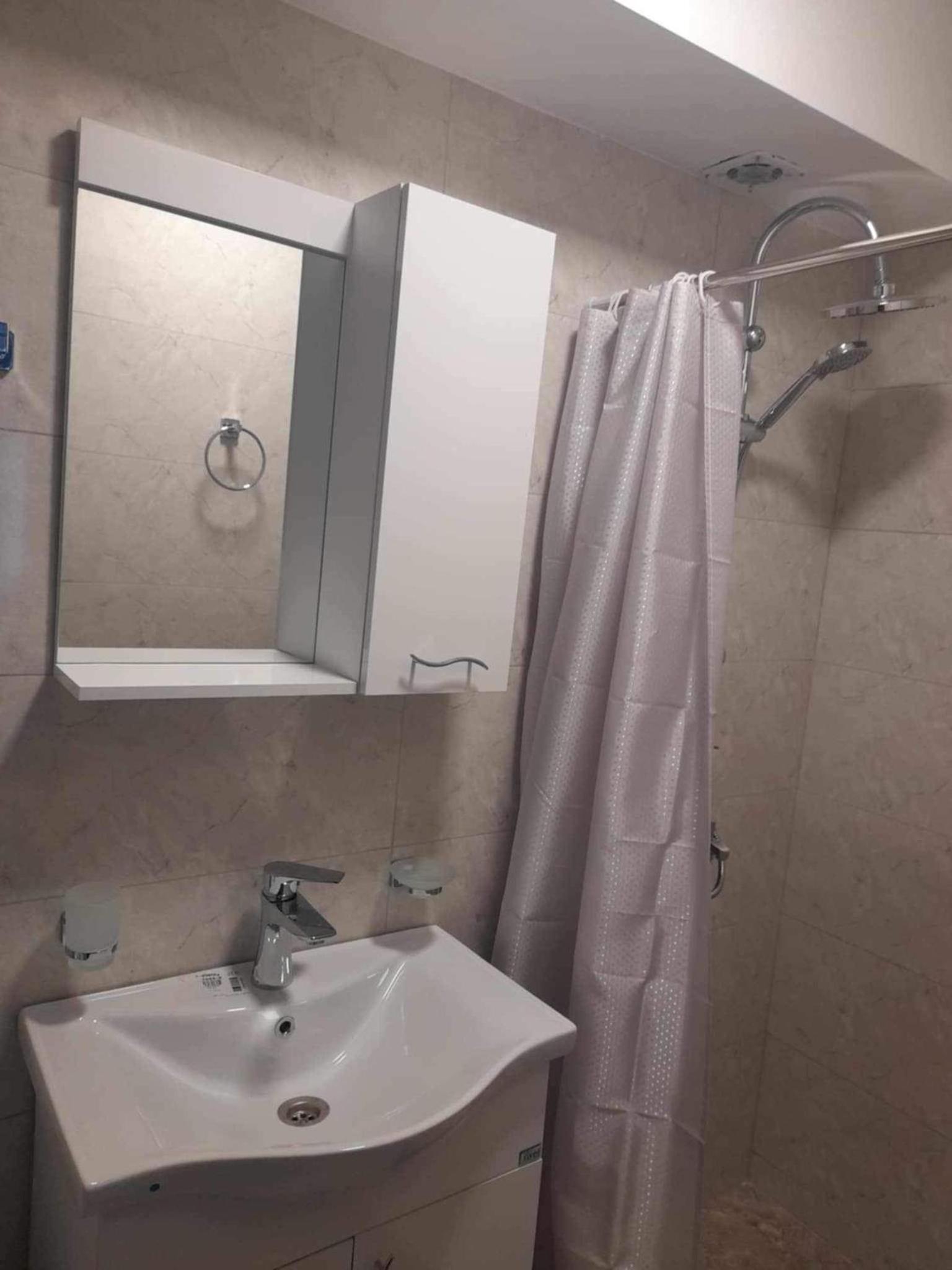 One-Bedroom House photo 3