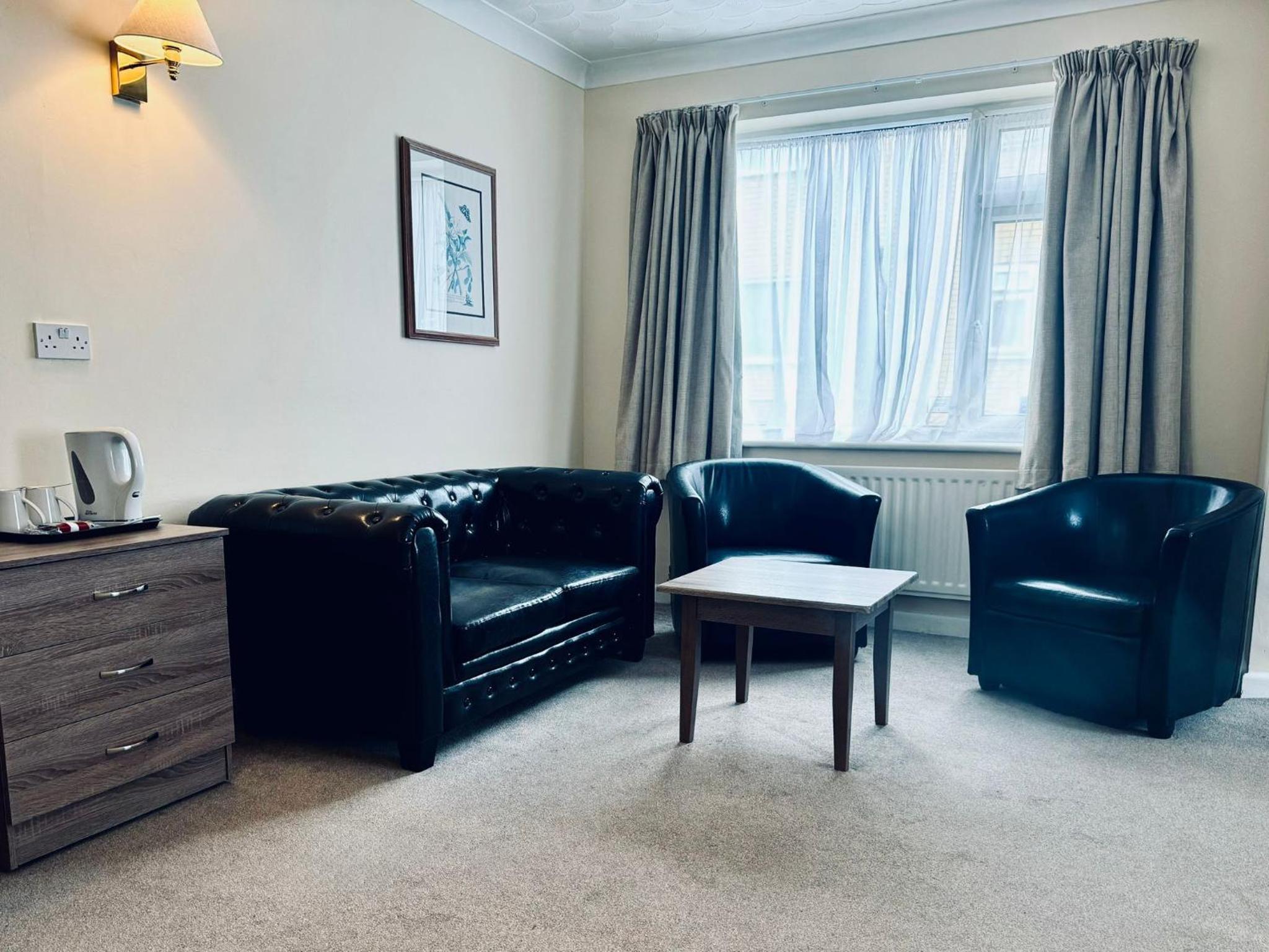 Superior Twin Room - Photo 4