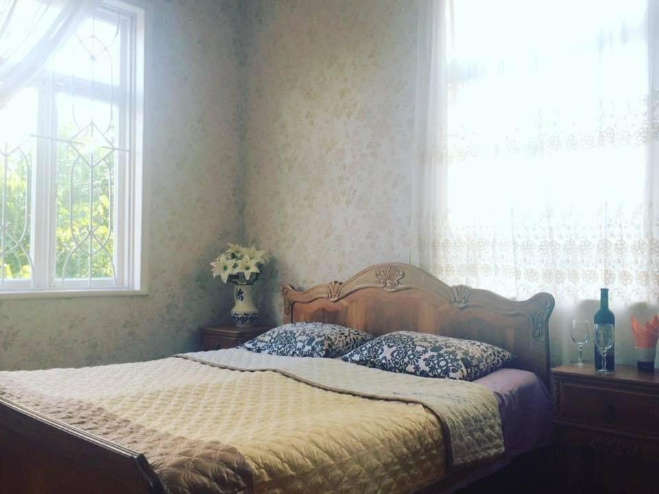 One-Bedroom House photo 1