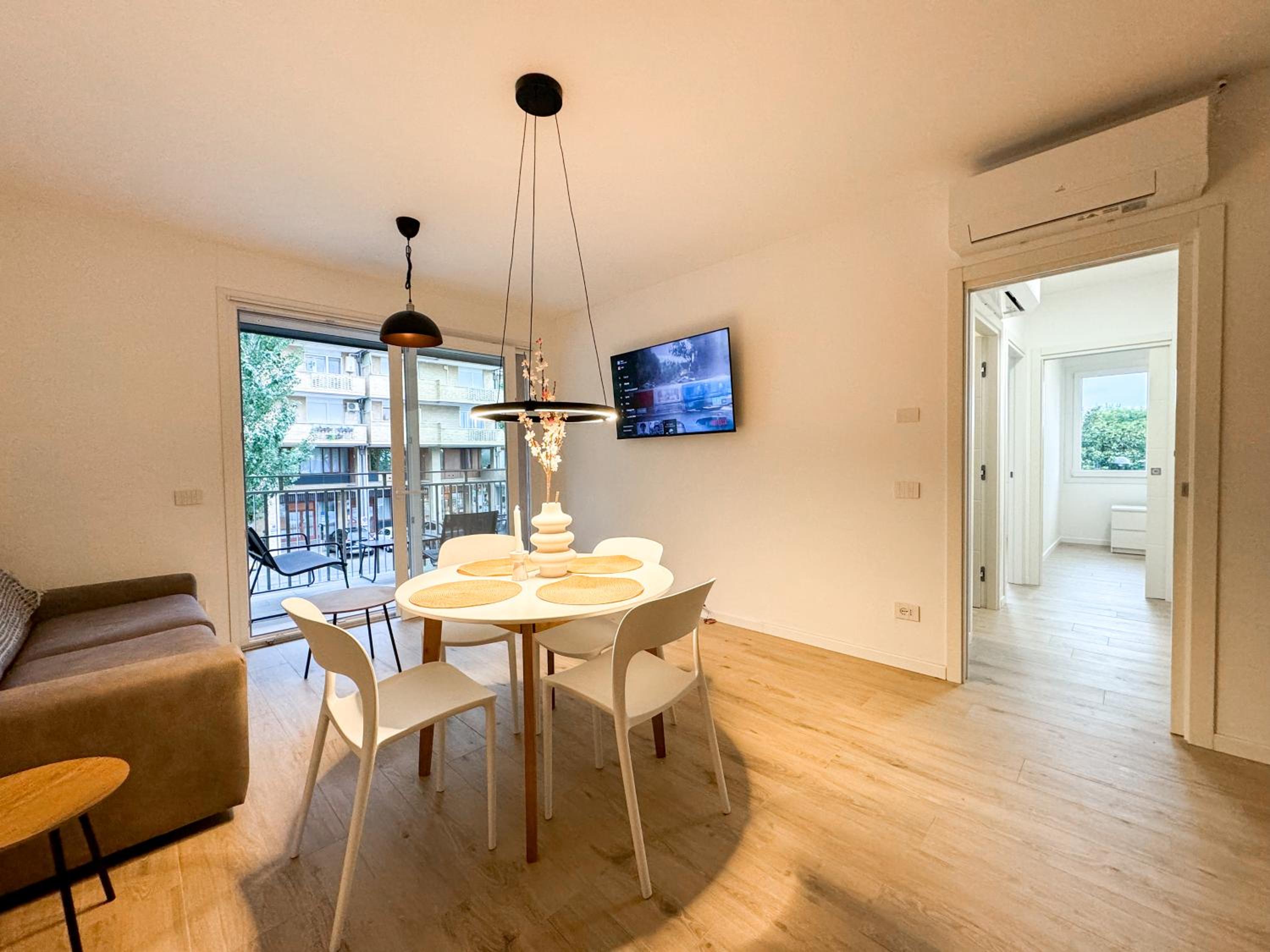 Two-Bedroom Apartment with Terrace photo 2