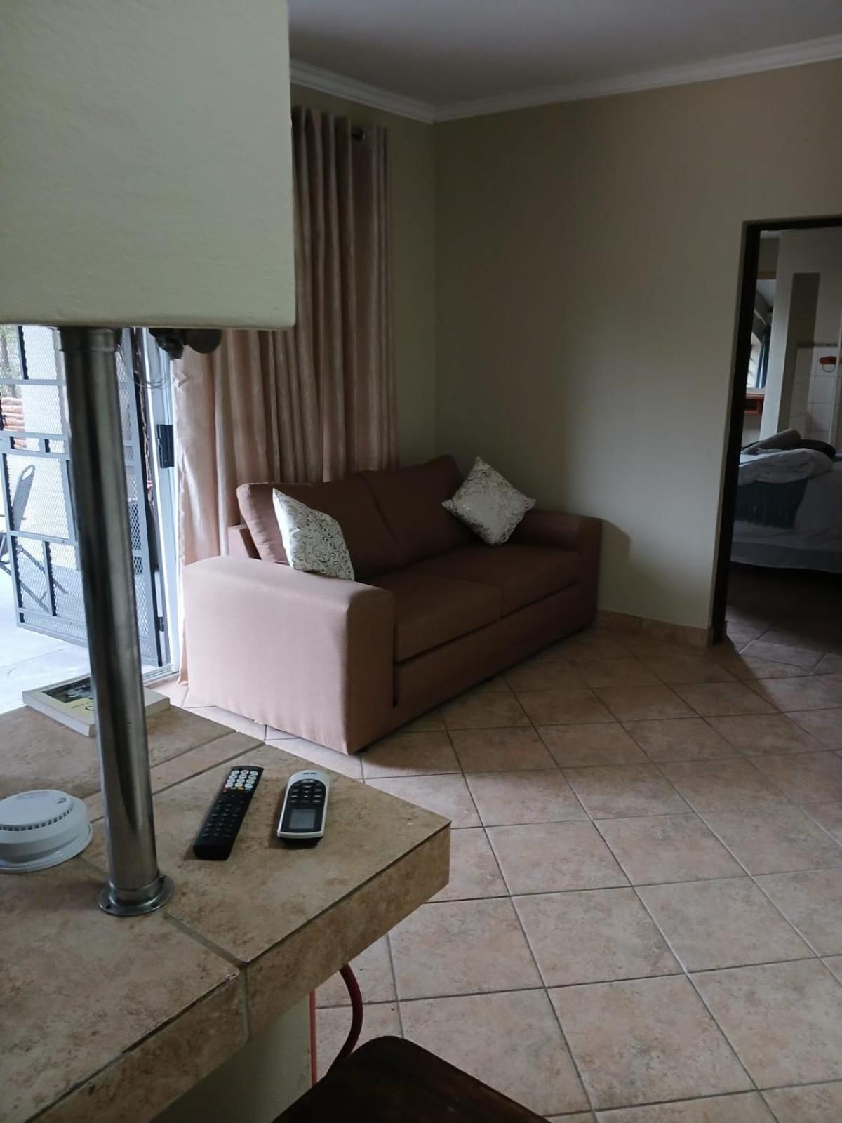 Superior King Suite - Photo 14