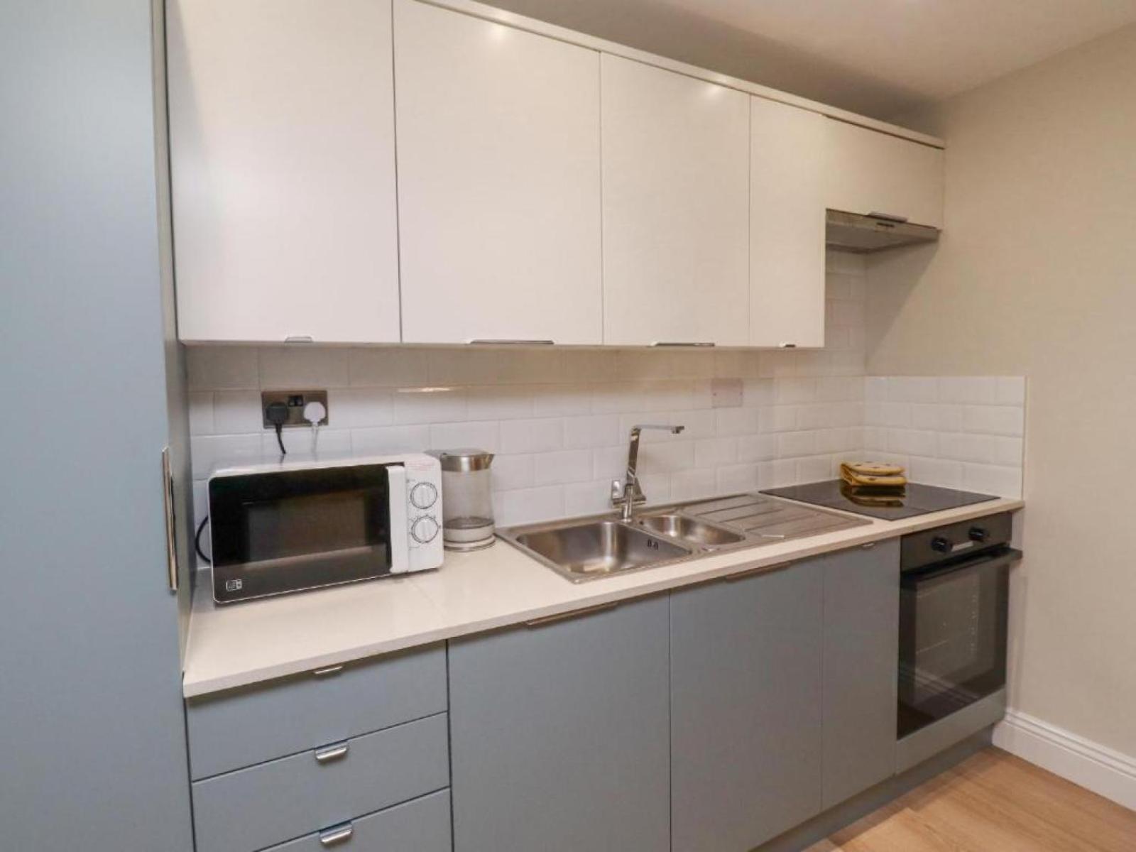 Apartment - Ground Floor photo 3