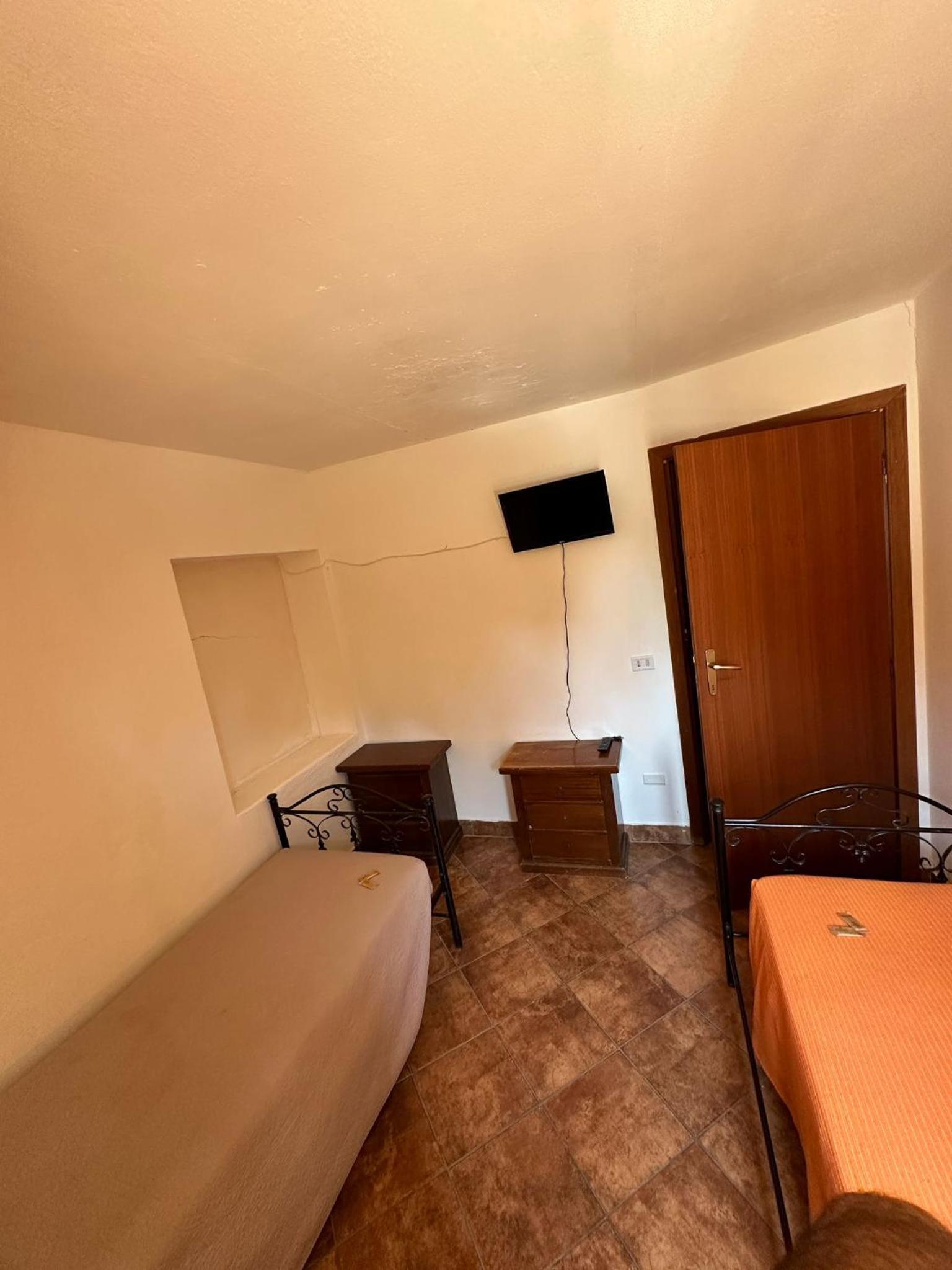 Quadruple Room - Photo 3