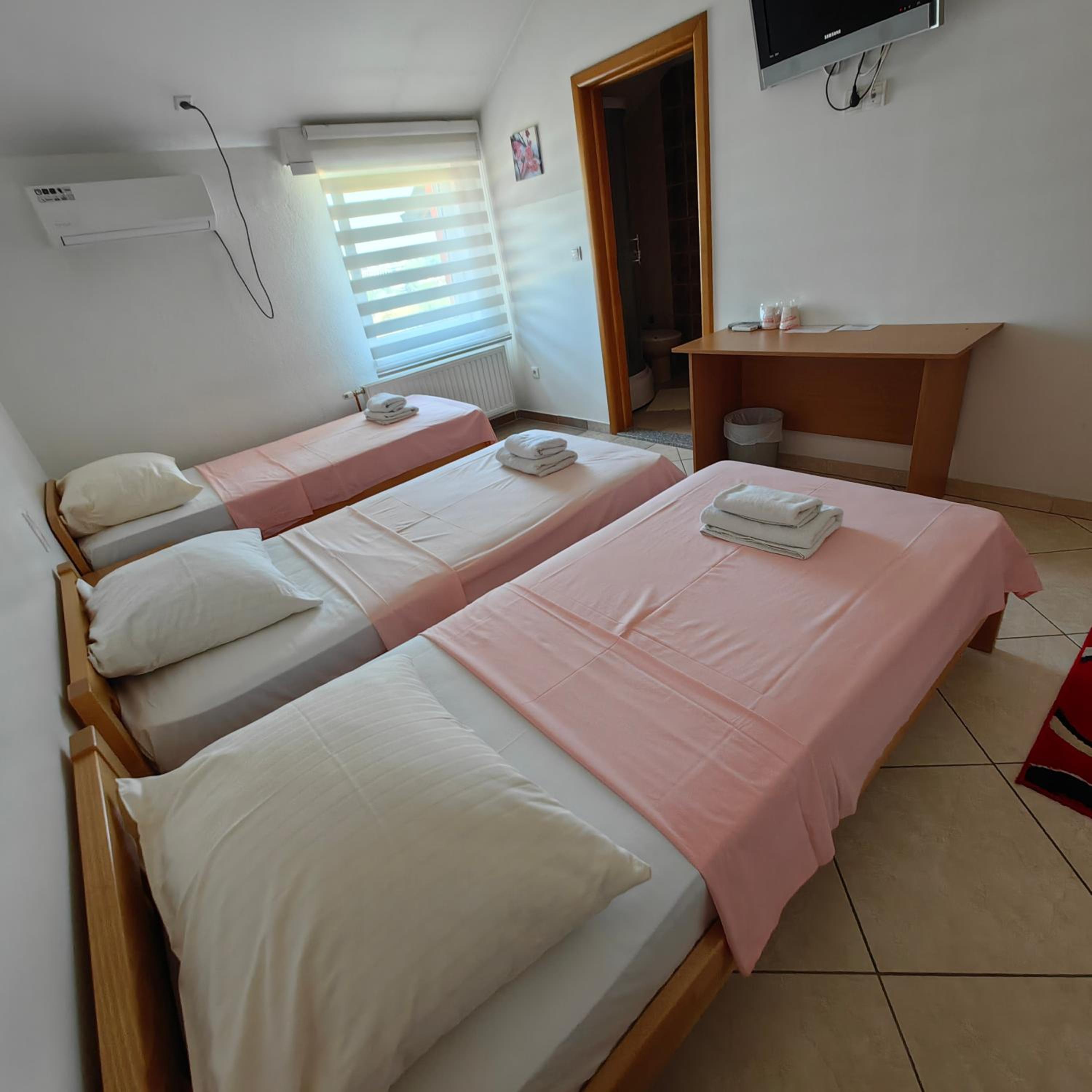 Classic Triple Room