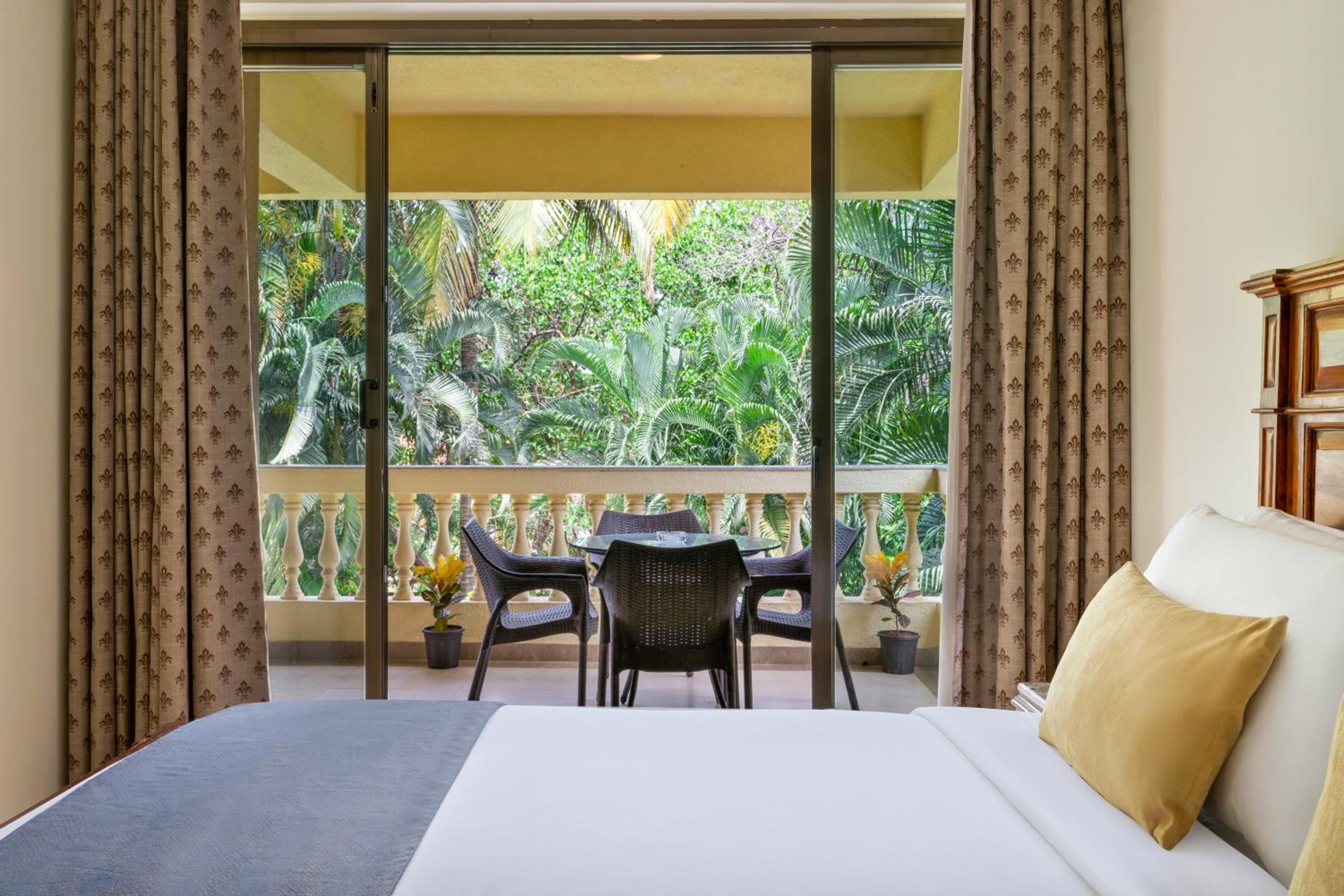 Premium Suite - Complimentary 2 pints of beer on per stay - 15% Discount on F&B - Photo 15