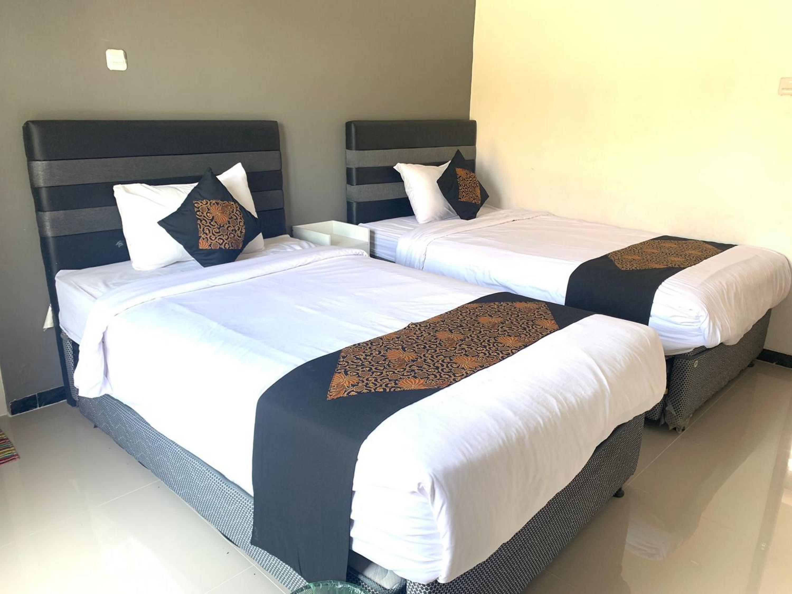 Superior Twin Room - Photo 1