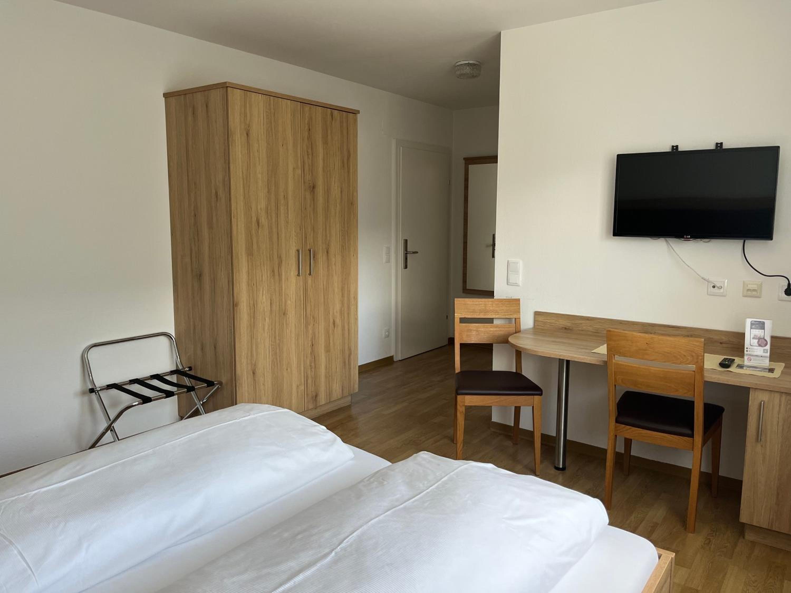 Budget Double Room - Annex photo 1