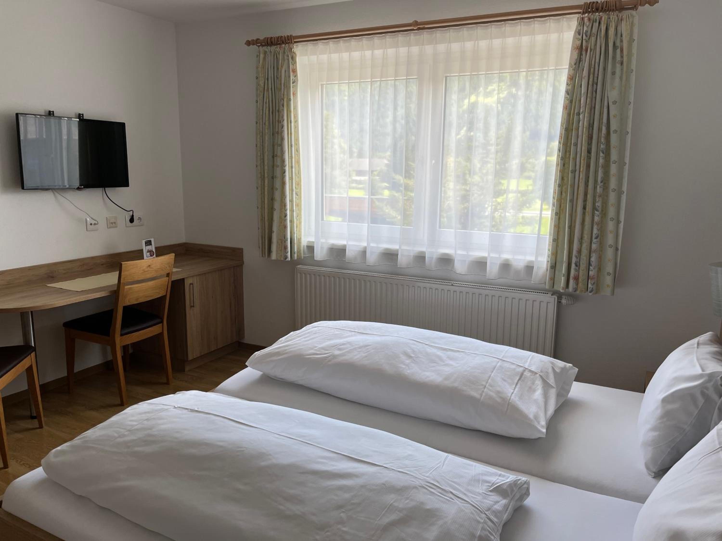 Budget Double Room - Annex photo 2