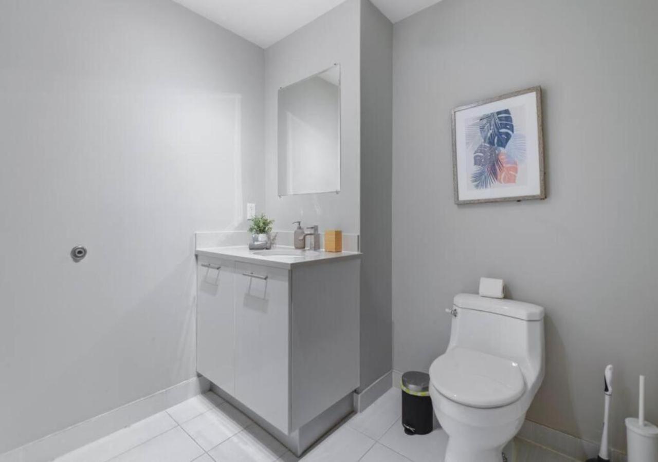 Two-Bedroom Apartment photo 2