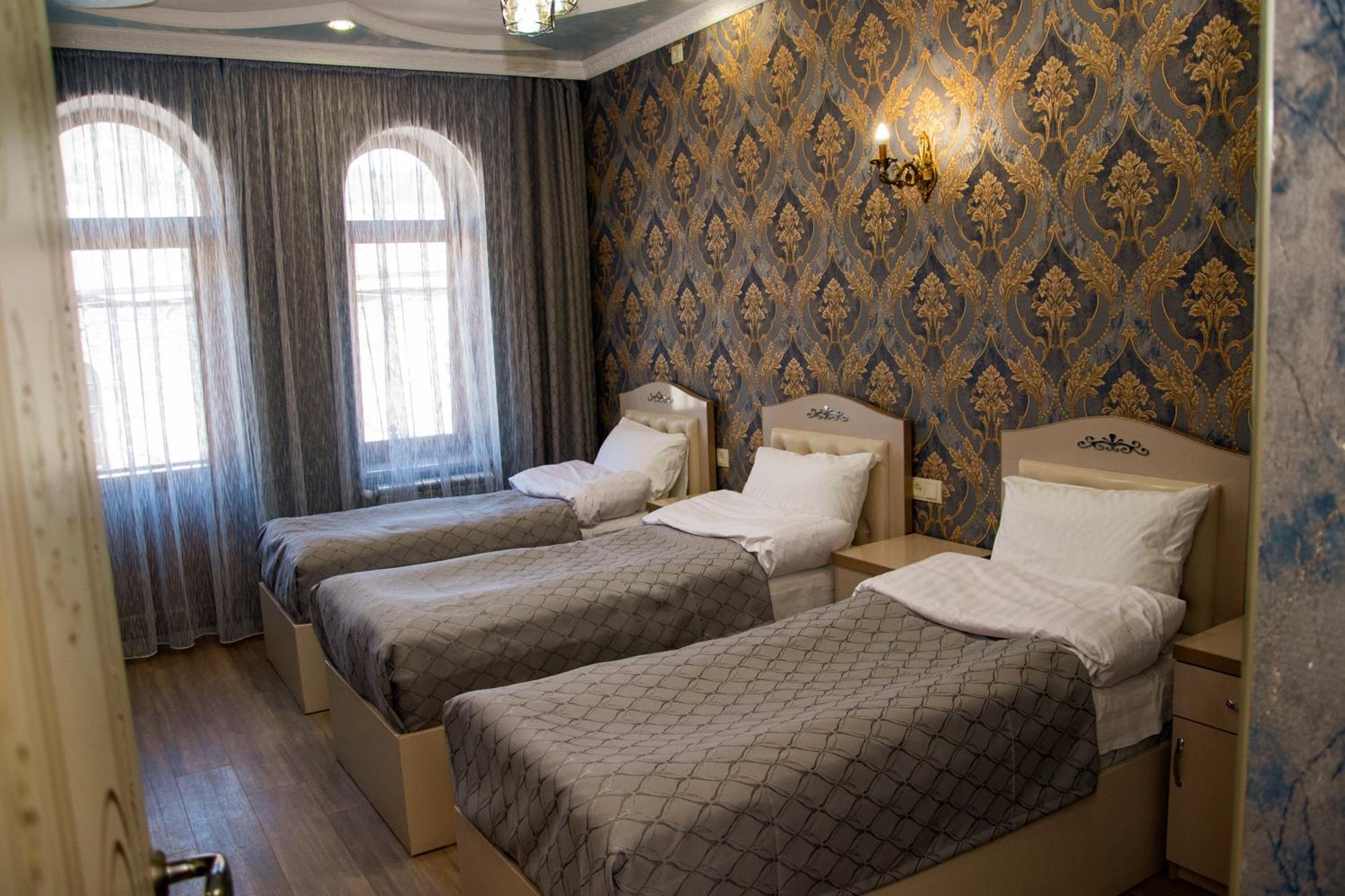 Classic Quadruple Room