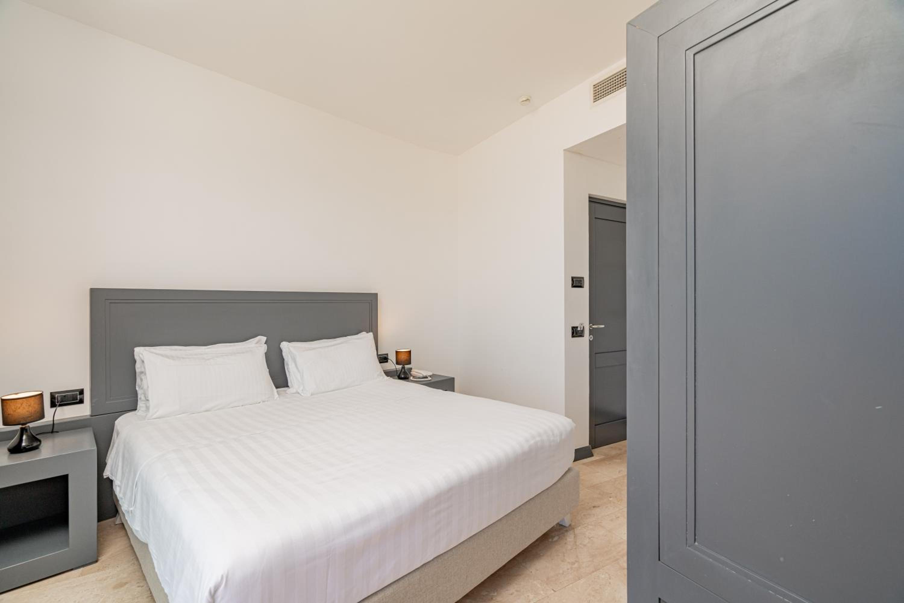 Standard Room - Photo 2