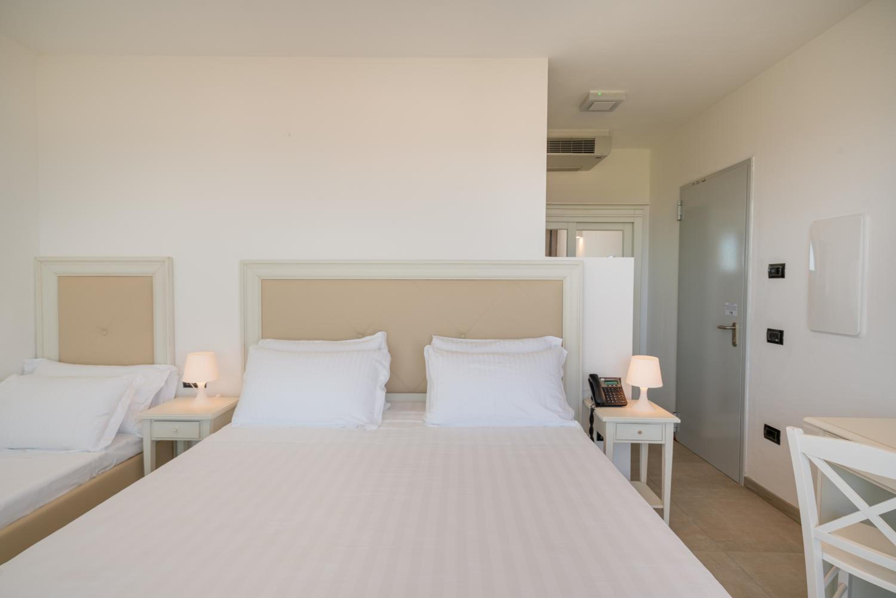 Triple Room - Photo 2