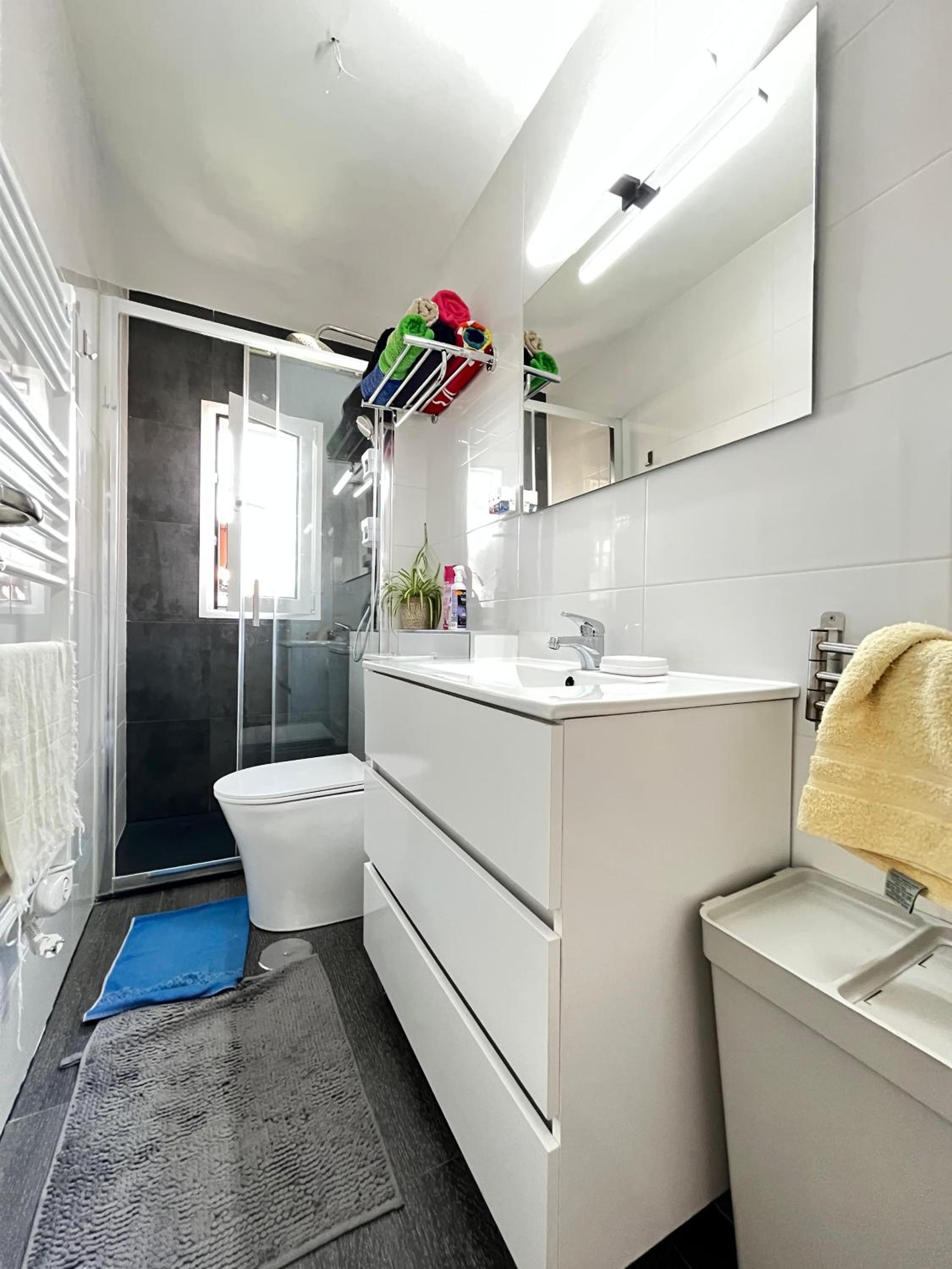 Double Room with Shared Bathroom photo 3