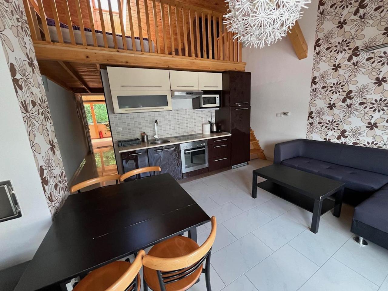 Two-Bedroom Apartment - Photo 8