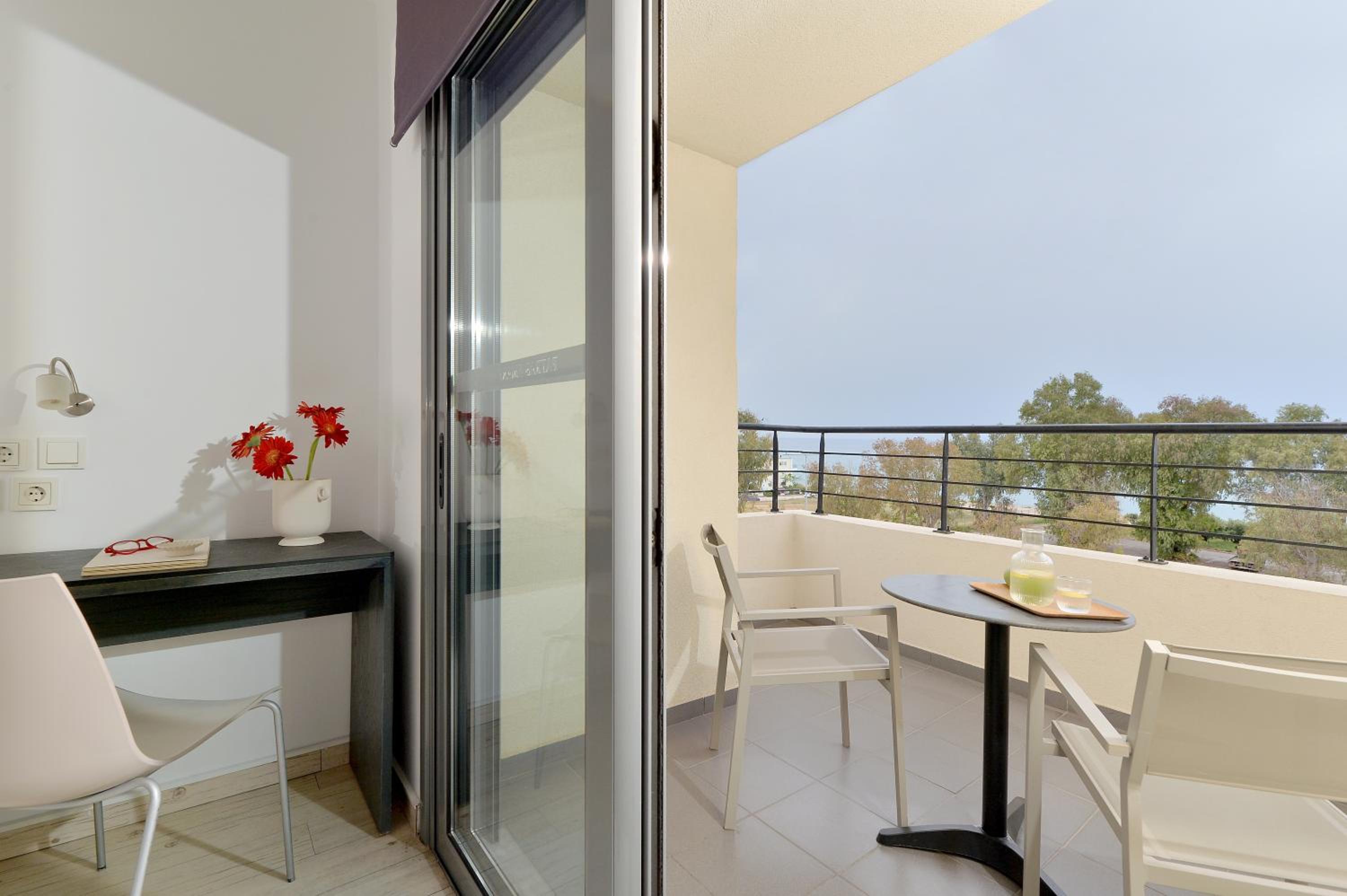 Double or Twin Room - Photo 2