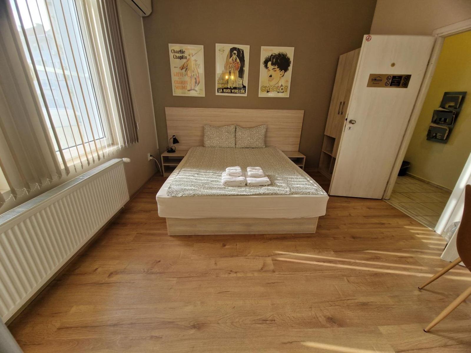 Double or Twin Room - Photo 4